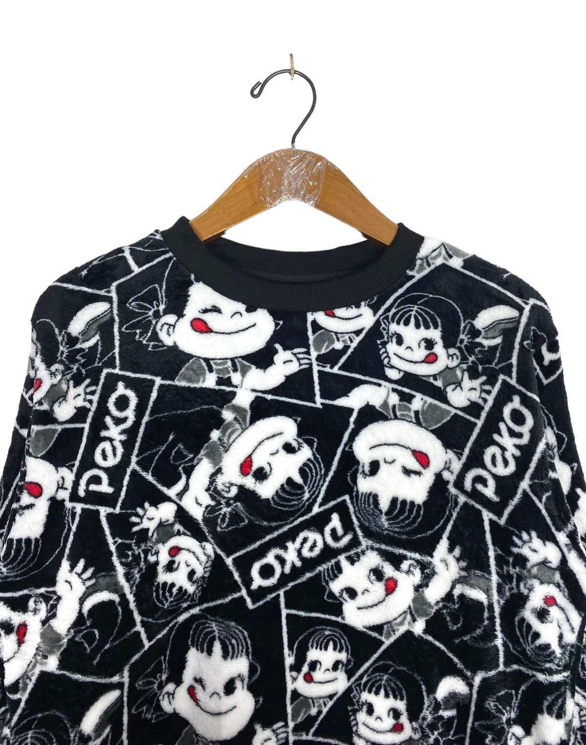 Japanese Brand Rare‼️ Peko Chan Cartoon Anime Fleece Full Print Size M / US 6-8 / IT 42-44 - 3 Thumbnail