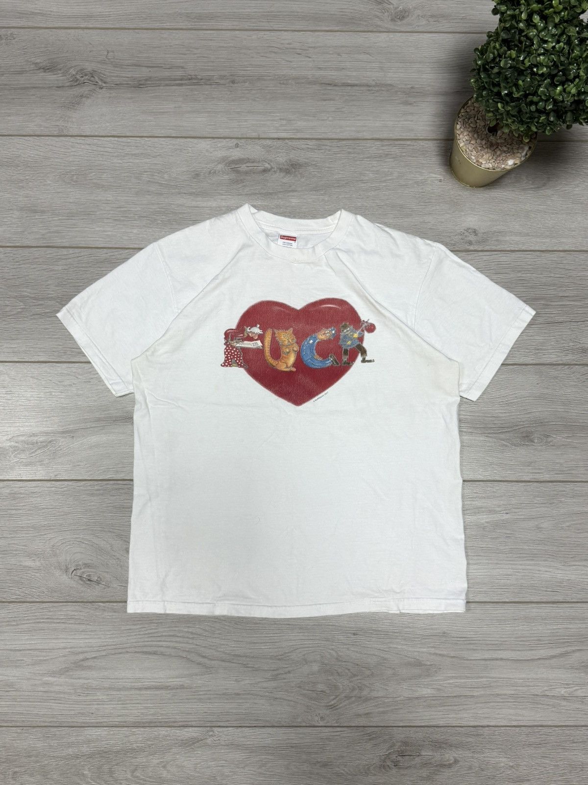 Supreme Rare Supreme Fuck Love Y2K Japanese Heart Tee Shirt Size US L / EU 52-54 / 3 - 1 Thumbnail