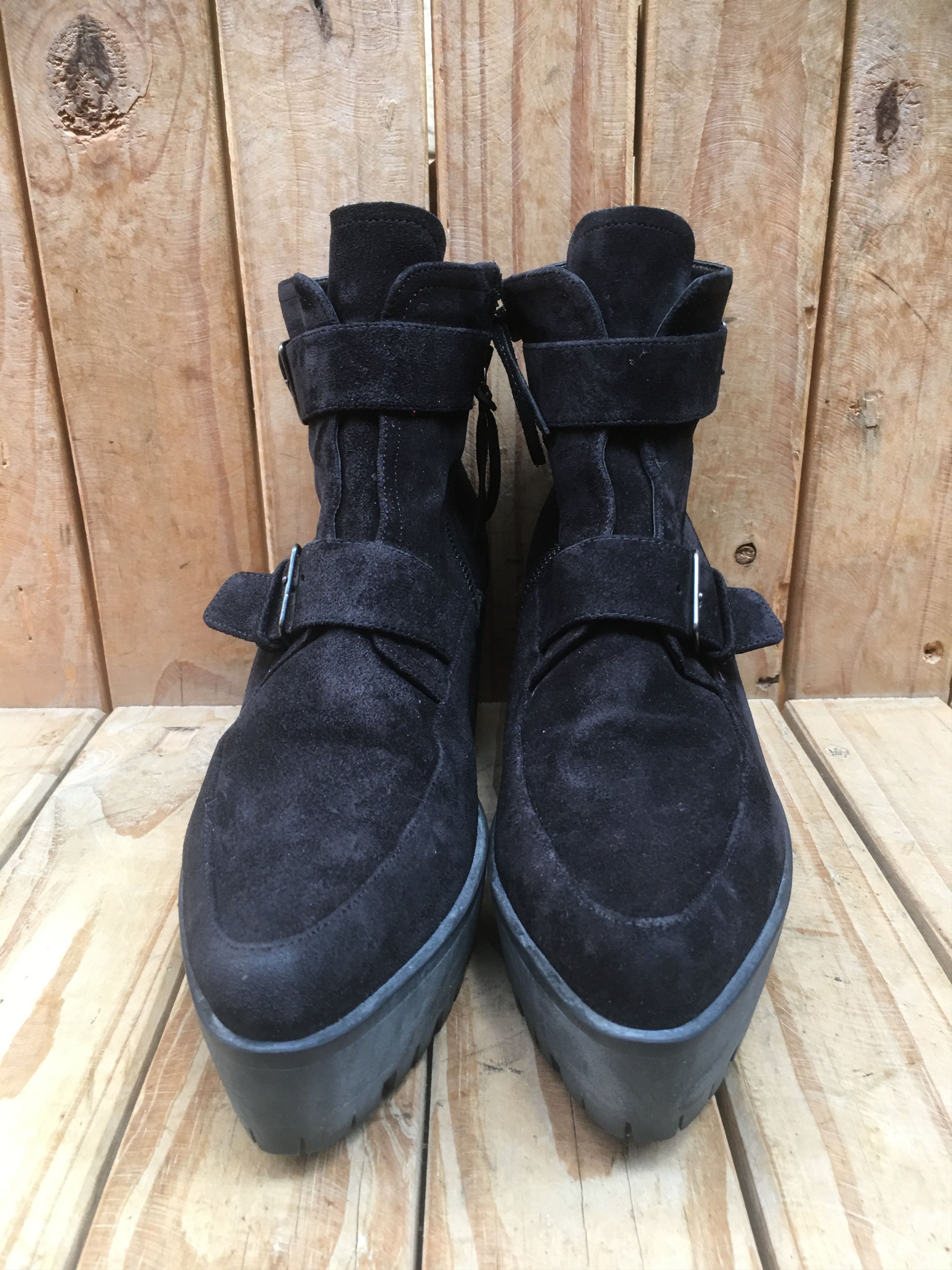 Miu Miu Miu miu heeled suede buckled boots Size US 7 / IT 37 - 7 Thumbnail