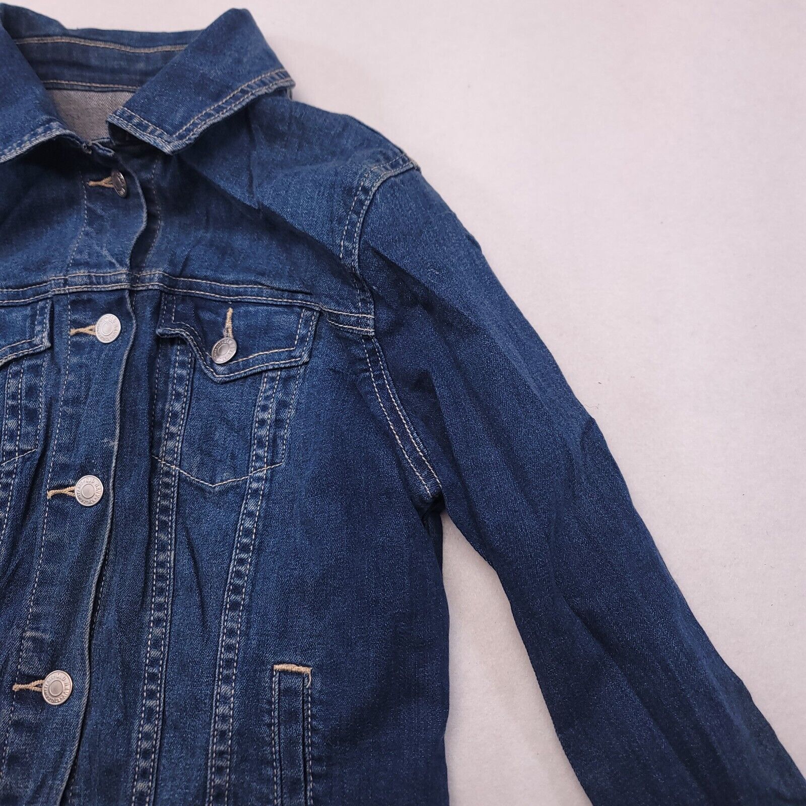 Old Navy Old Navy Casual Button Up Denim Jacket Womens Size S Blue Size S / US 4 / IT 40 - 5 Thumbnail