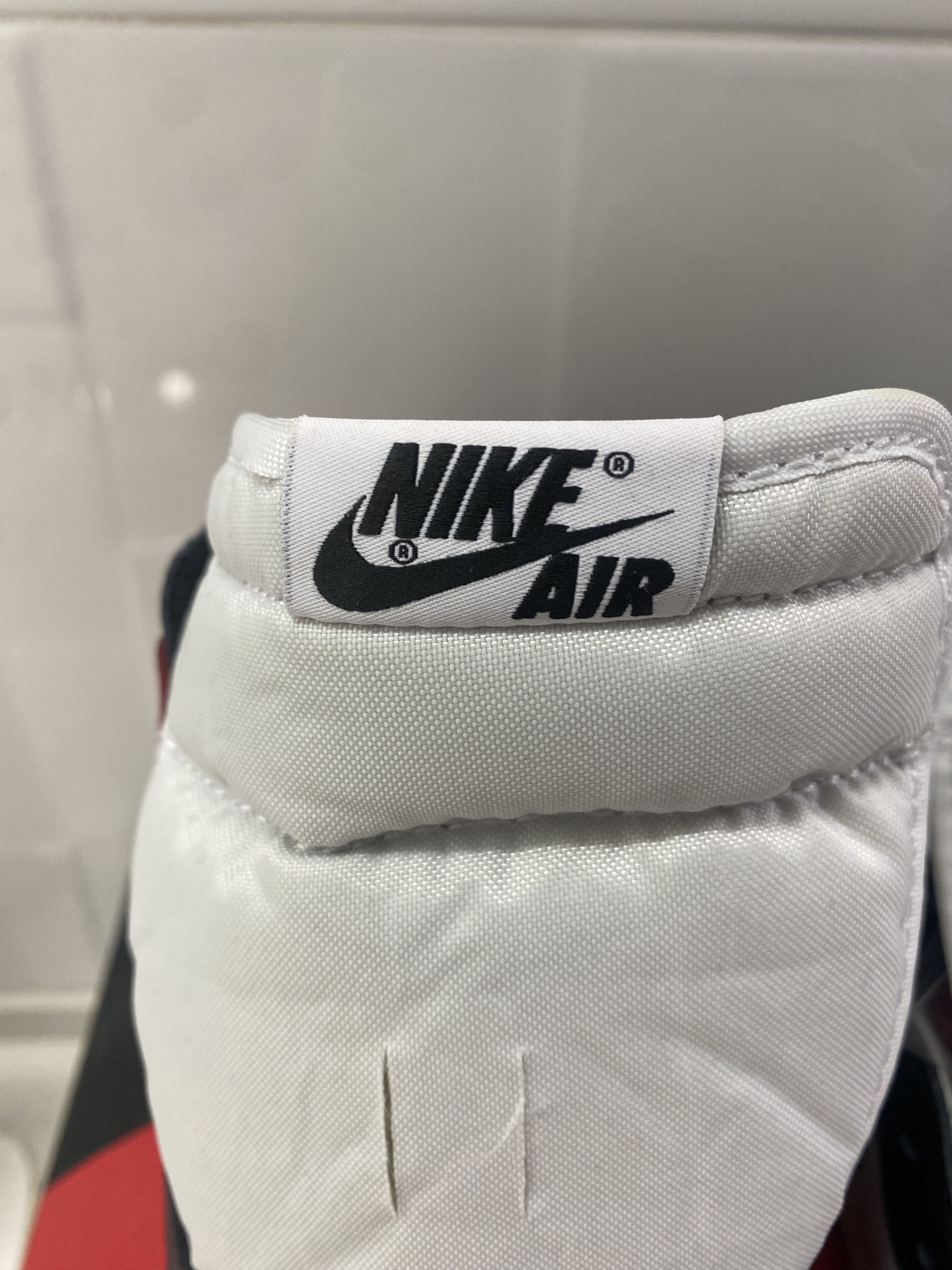 Jordan Brand Jordan 1 Retro Black Toe (2016) Size US 9 / EU 42 - 8 Thumbnail