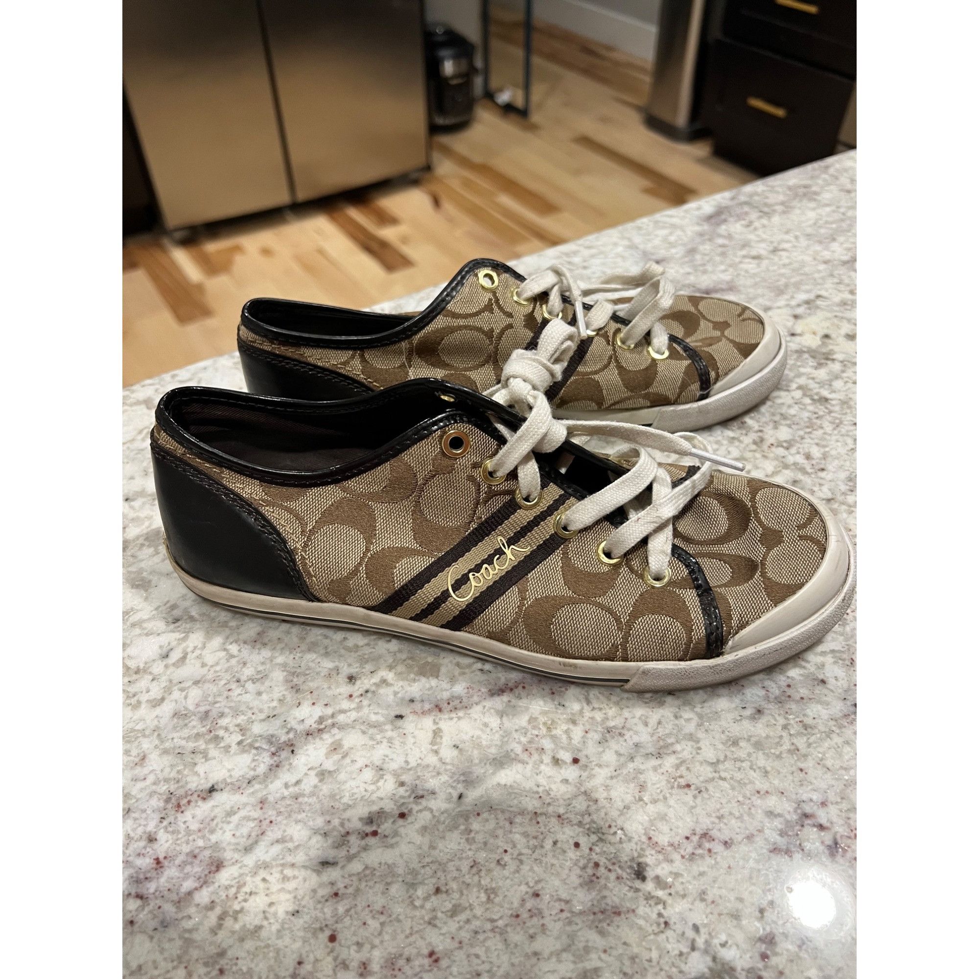 Coach Coach Logo Sneakers Shoes - Size 8.5 Size US 8.5 / IT 38.5 - 1 Thumbnail