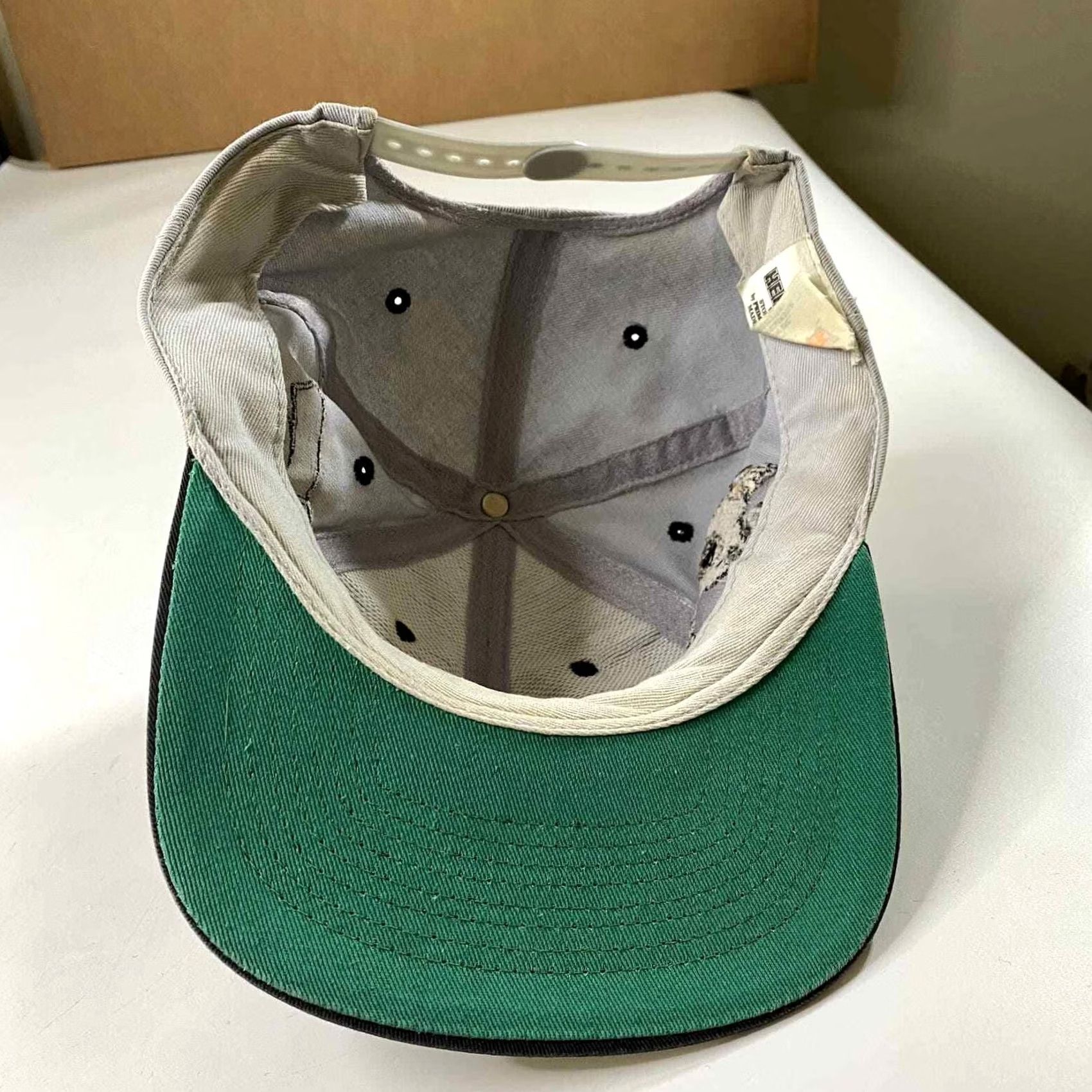 Vintage VINTAGE Raiders NFL Team Heroes Snapback Hat Grafitti Size ONE SIZE - 6 Thumbnail