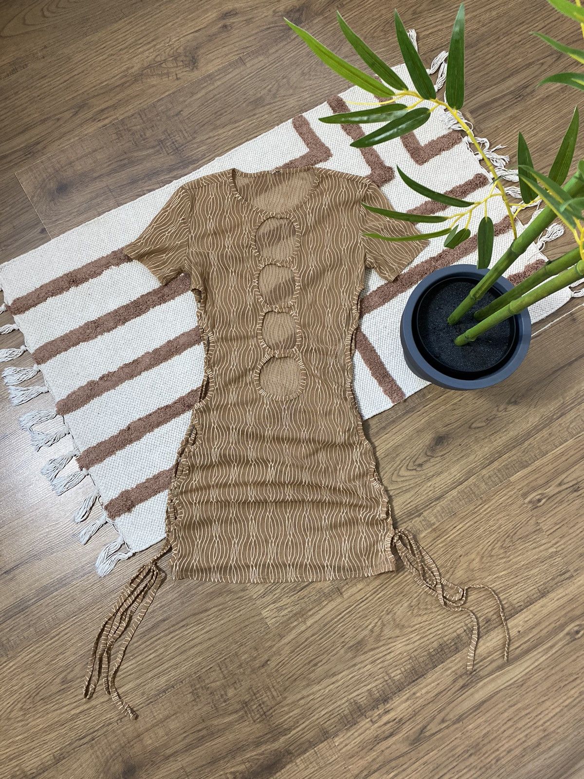 Vintage ISSEY MIYAKE STYLE MESH SLITTS AND TIES DRESS Size M / US 6-8 / IT 42-44 - 1 Thumbnail