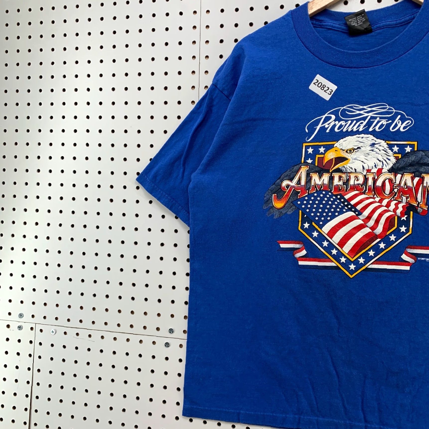 Vintage VINTAGE Classic Platinum Proud To Be American T-Shirt Blue Eagle Flag Short Sleeve Adult L USA Men's Size US L / EU 52-54 / 3 - 3 Thumbnail