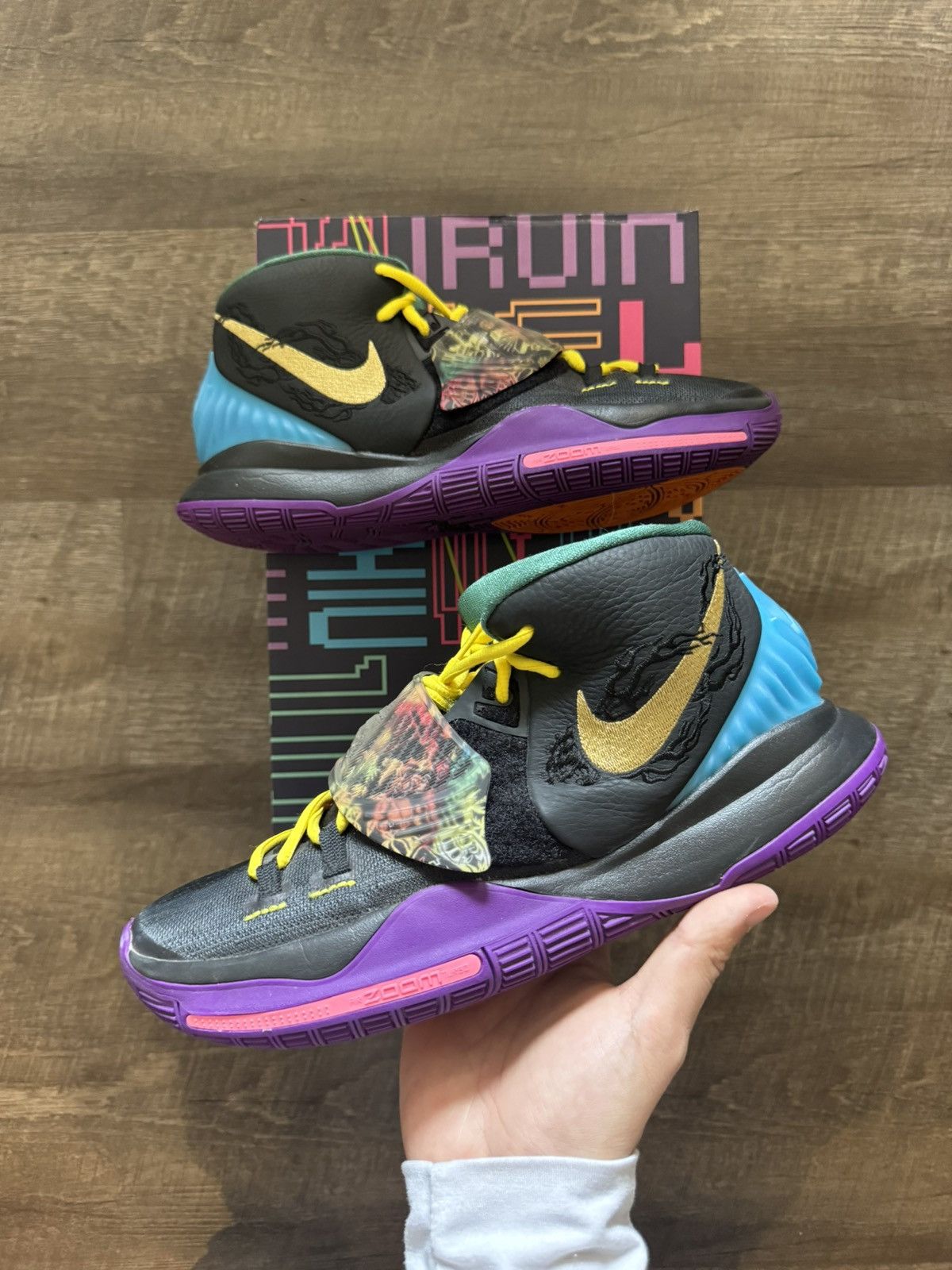 Nike Nike Kyrie 6 Chinese New Year EP sz 8.5 Men’s (10 Women’s) Size US 8.5 / EU 41-42 - 1 Thumbnail