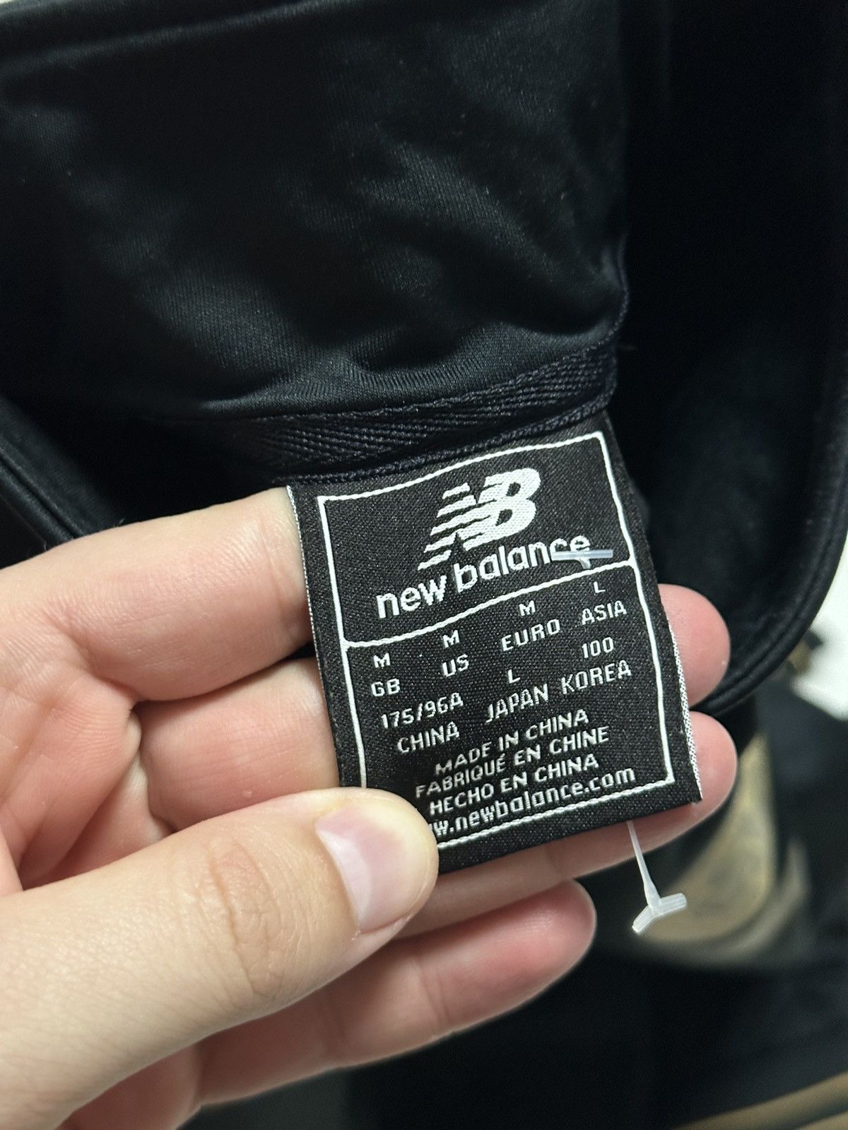 New Balance New Balance Celtic Vintage Y2k Streetwear Basic Light Jacket Size US M / EU 48-50 / 2 - 3 Thumbnail