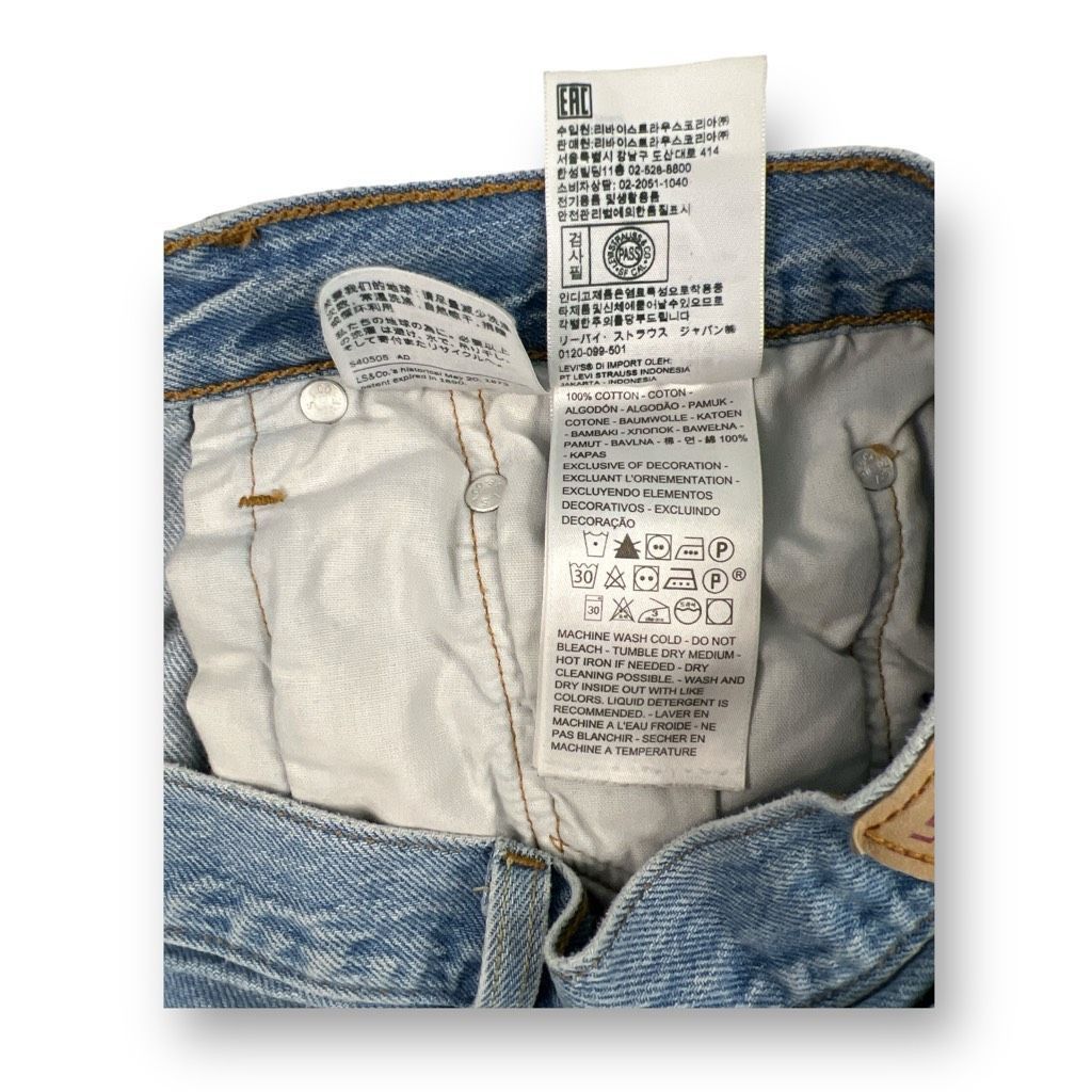Levi's Levi’s 501 Distressed Button Fly Jeans Size 30 Size 30" / US 8 / IT 44 - 6 Thumbnail