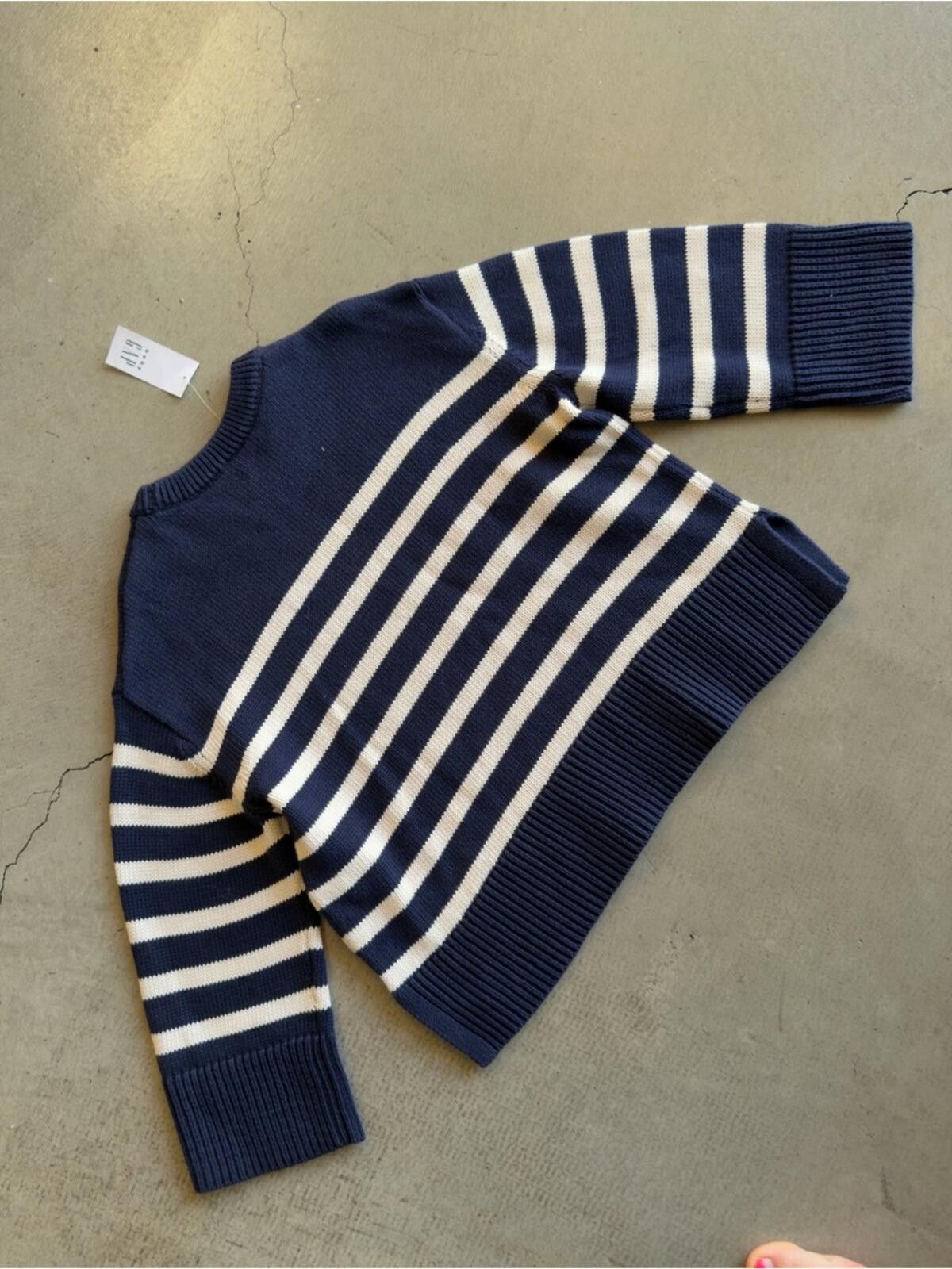 Gap Baby Gap / Striped Knit Sweater / Navy / 5T Size US XXS / EU 40 - 3 Thumbnail