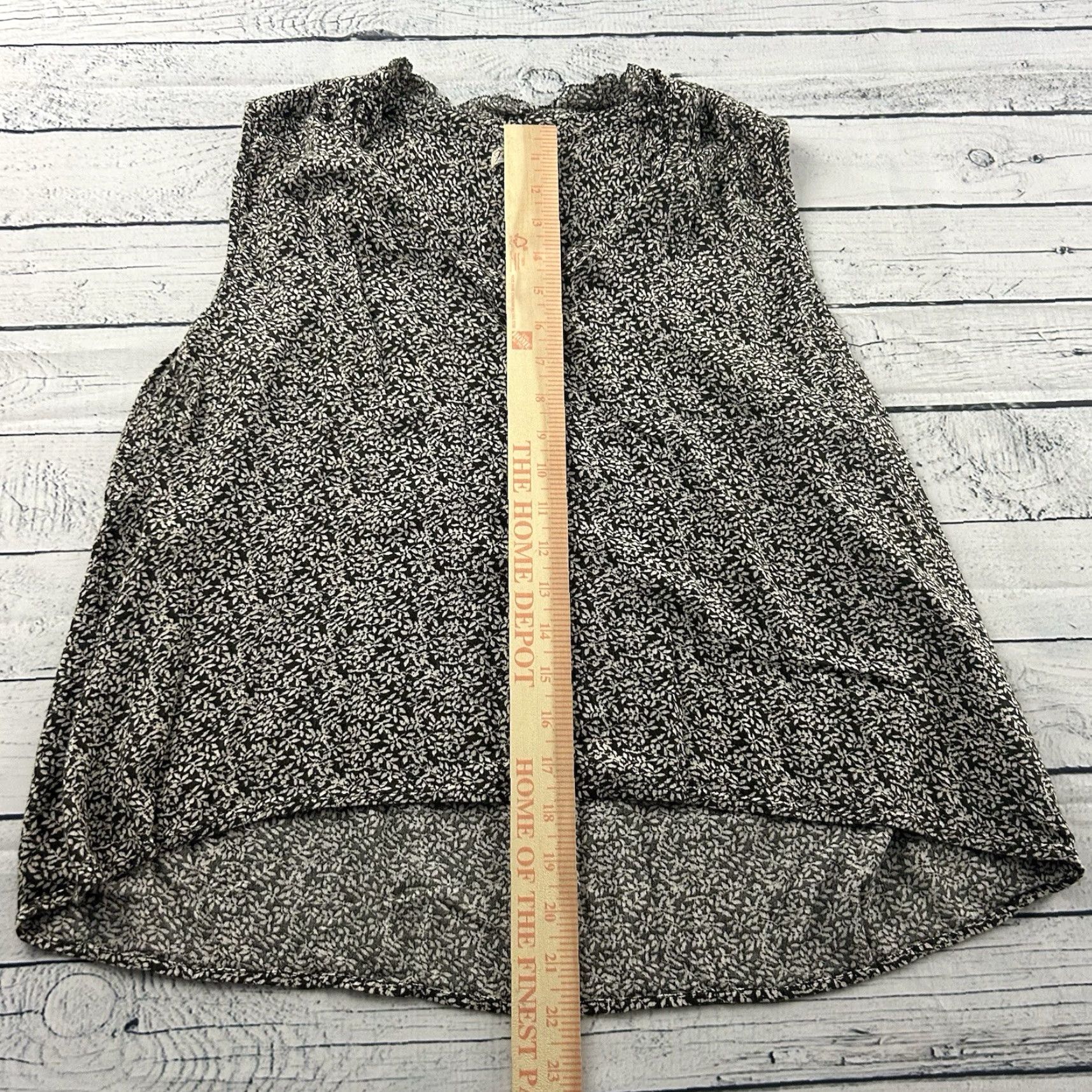 Faherty Faherty Sleeveless Floral Ruffle Top Women's XL Olive Green Shirt Blouse Womens XL Green Floral Ruffle Size XL / US 12-14 / IT 48-50 - 3 Thumbnail