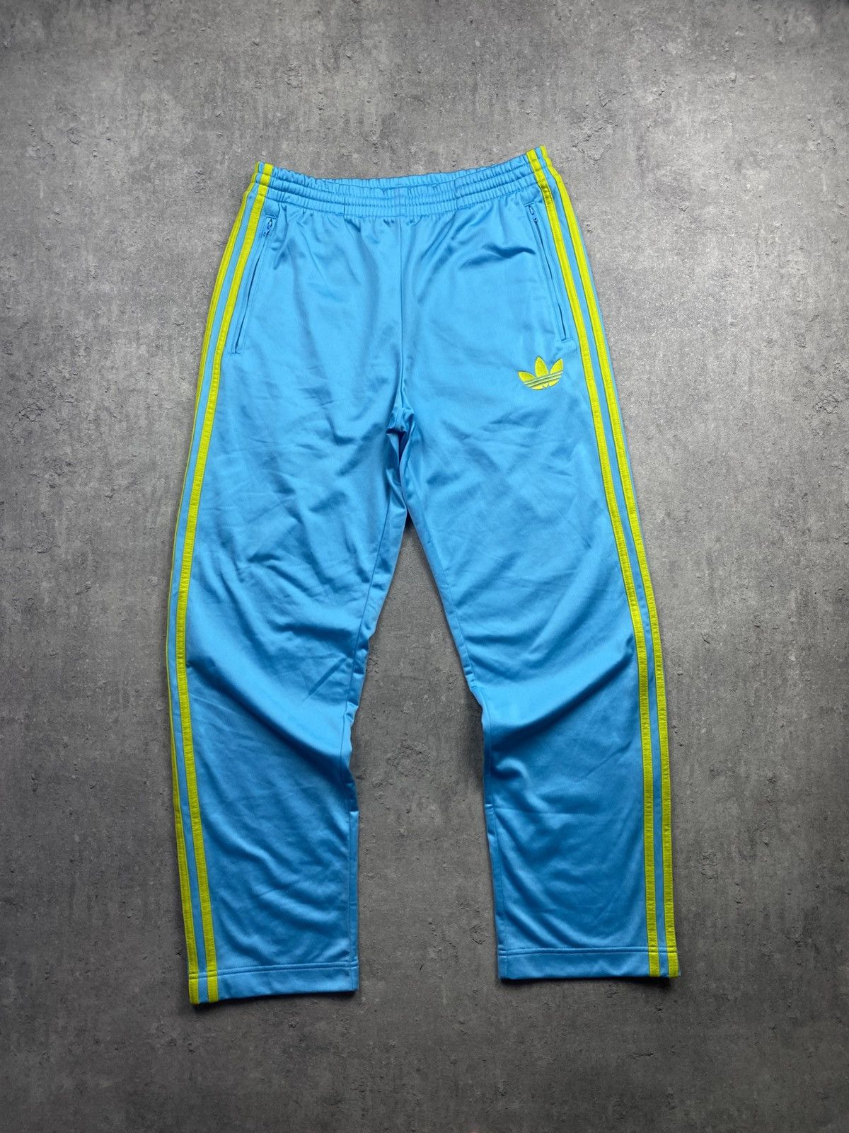 Adidas Vintage 90’s Adidas pant streetwear y2k pank lgbt casual Size US 30 / EU 46 - 1 Thumbnail