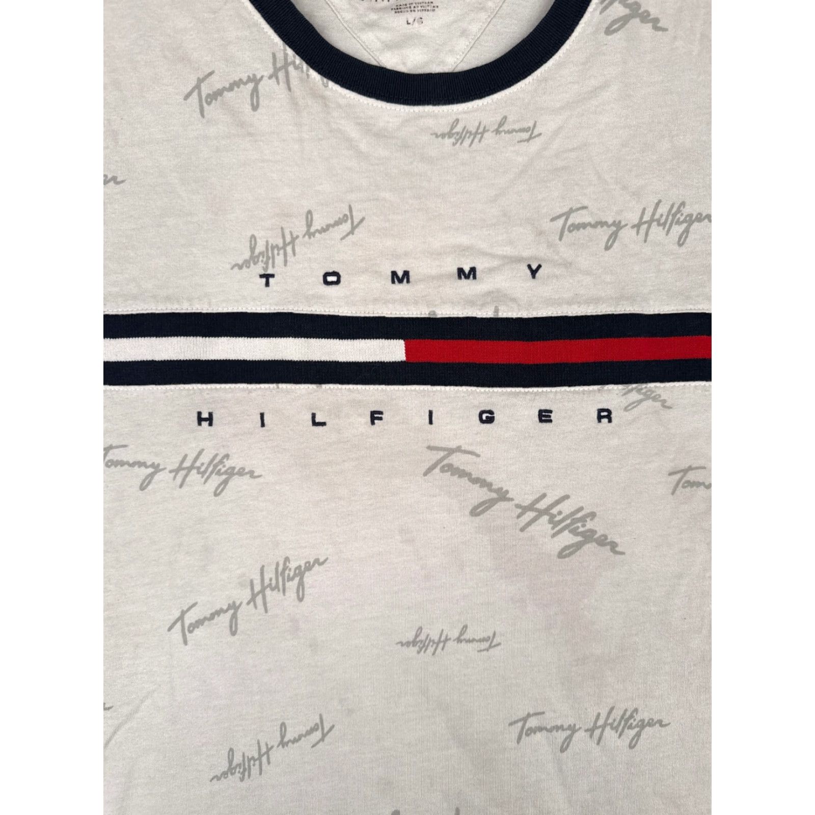 Tommy Hilfiger Tommy Hilfiger Shirt Adult XL White 100% Cotton Logo AOP Crew Neck Mens Size US XL / EU 56 / 4 - 6 Thumbnail