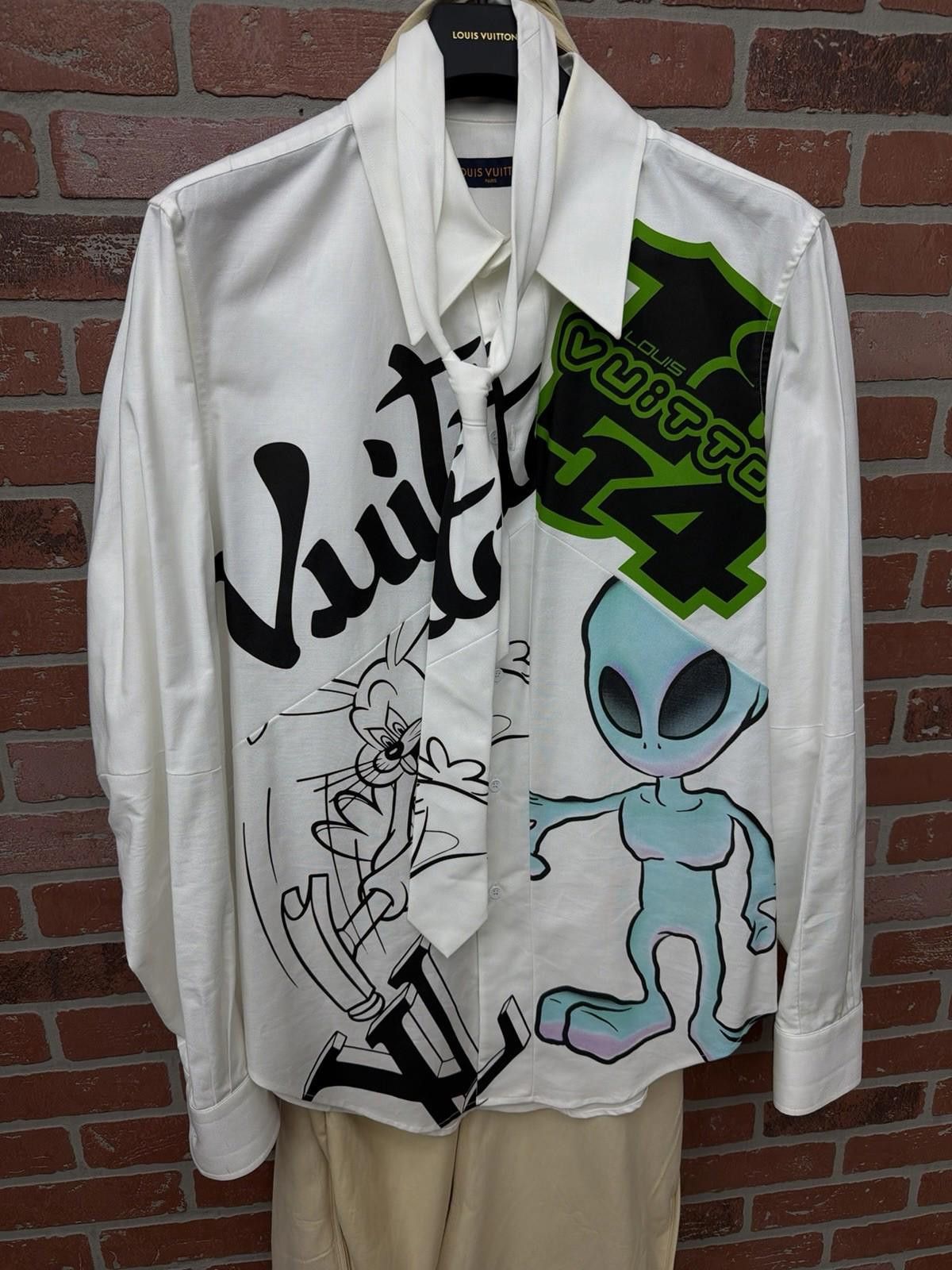 Louis Vuitton LOUIS VUITTON Button Up Dress Shirt Alien Logo $1450 XXL Size 48R - 2 Thumbnail