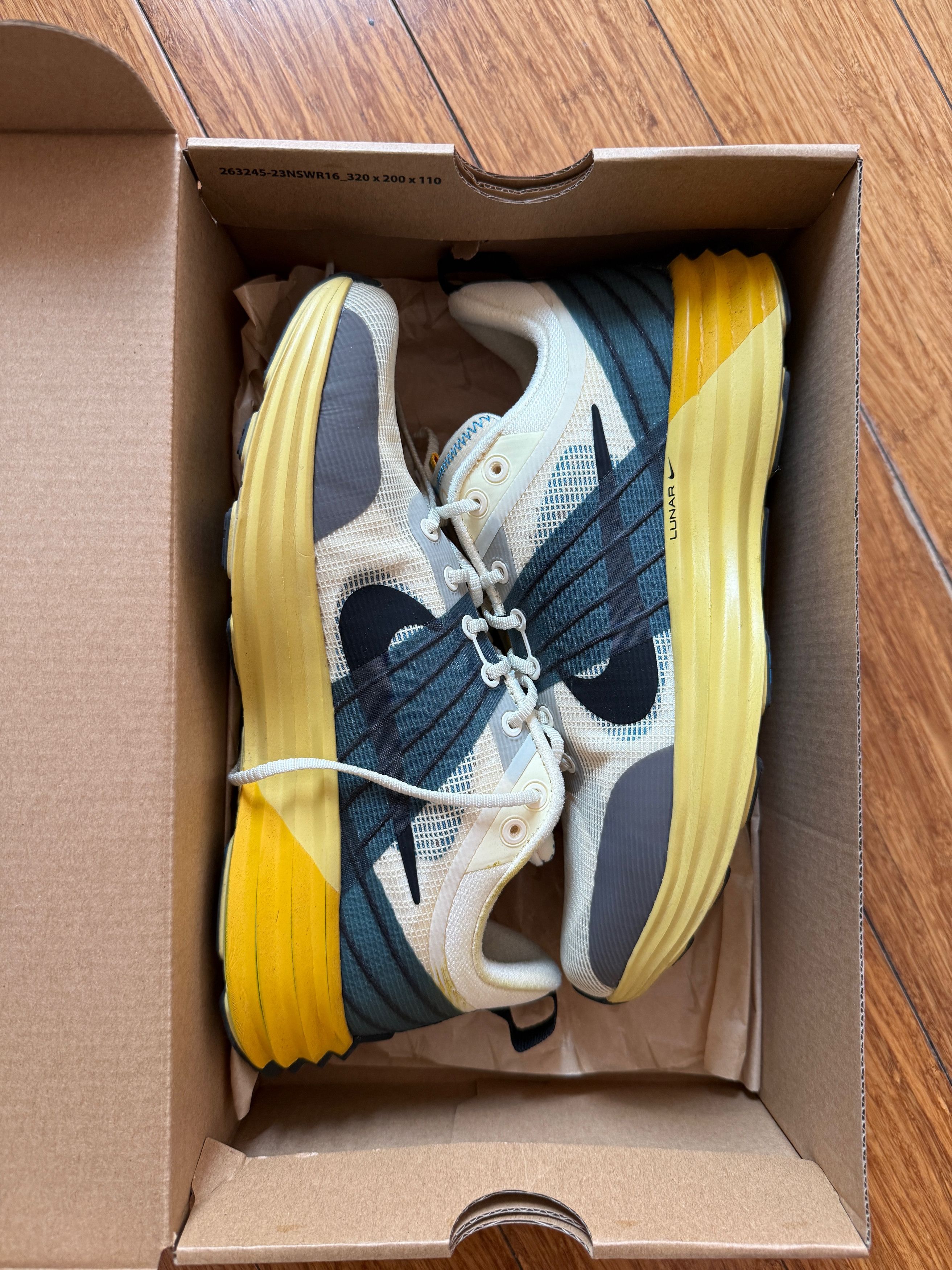 Nike Lunar Roam Alabaster Black Lemon Drop Size US 6.5 / EU 39-40 - 3 Thumbnail