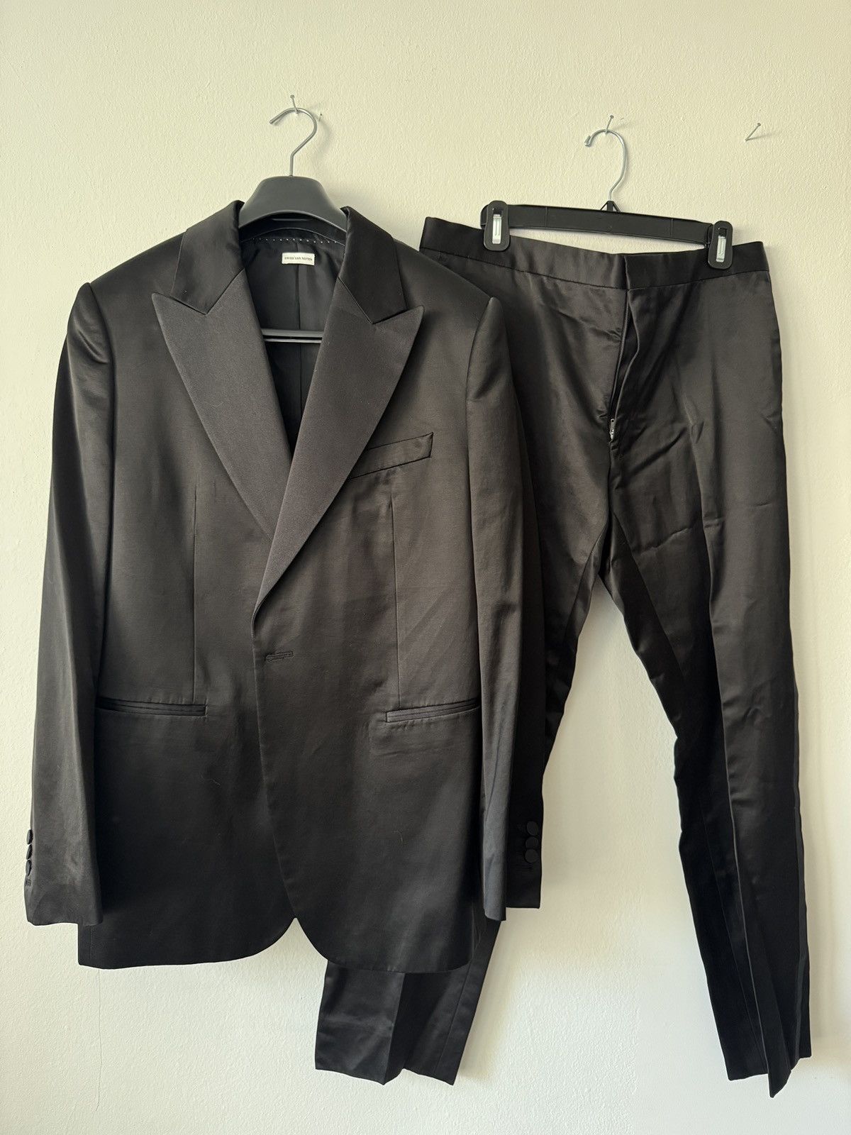 Dries Van Noten Dries Van Noten Black Satin Tuxedo Size 42R - 2 Thumbnail