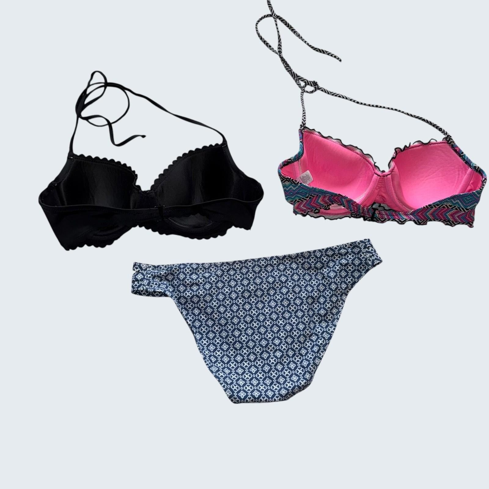The Unbranded Brand Mixed Bikini Lot Black Scalloped Top Chevron Print Size ONE SIZE - 5 Thumbnail