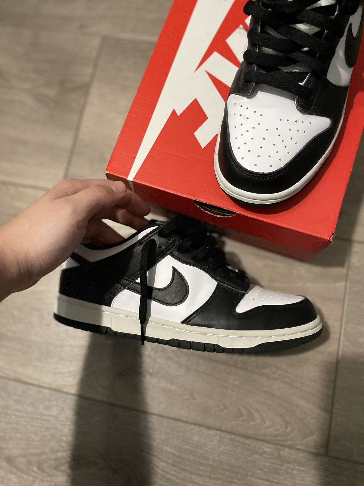 Nike Nike Dunk Low Panda Size US 7 / EU 40 - 2 Thumbnail