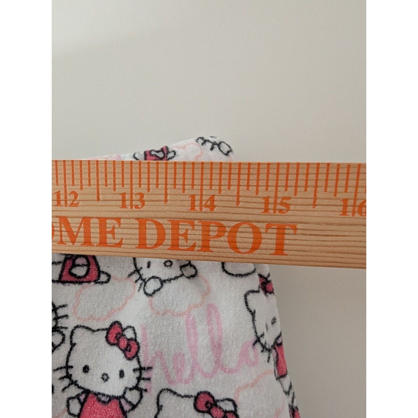 Designer Pottery Barn Sanrio Hello Kitty PJ Set Teen Size Medium Size ONE SIZE - 18 Thumbnail