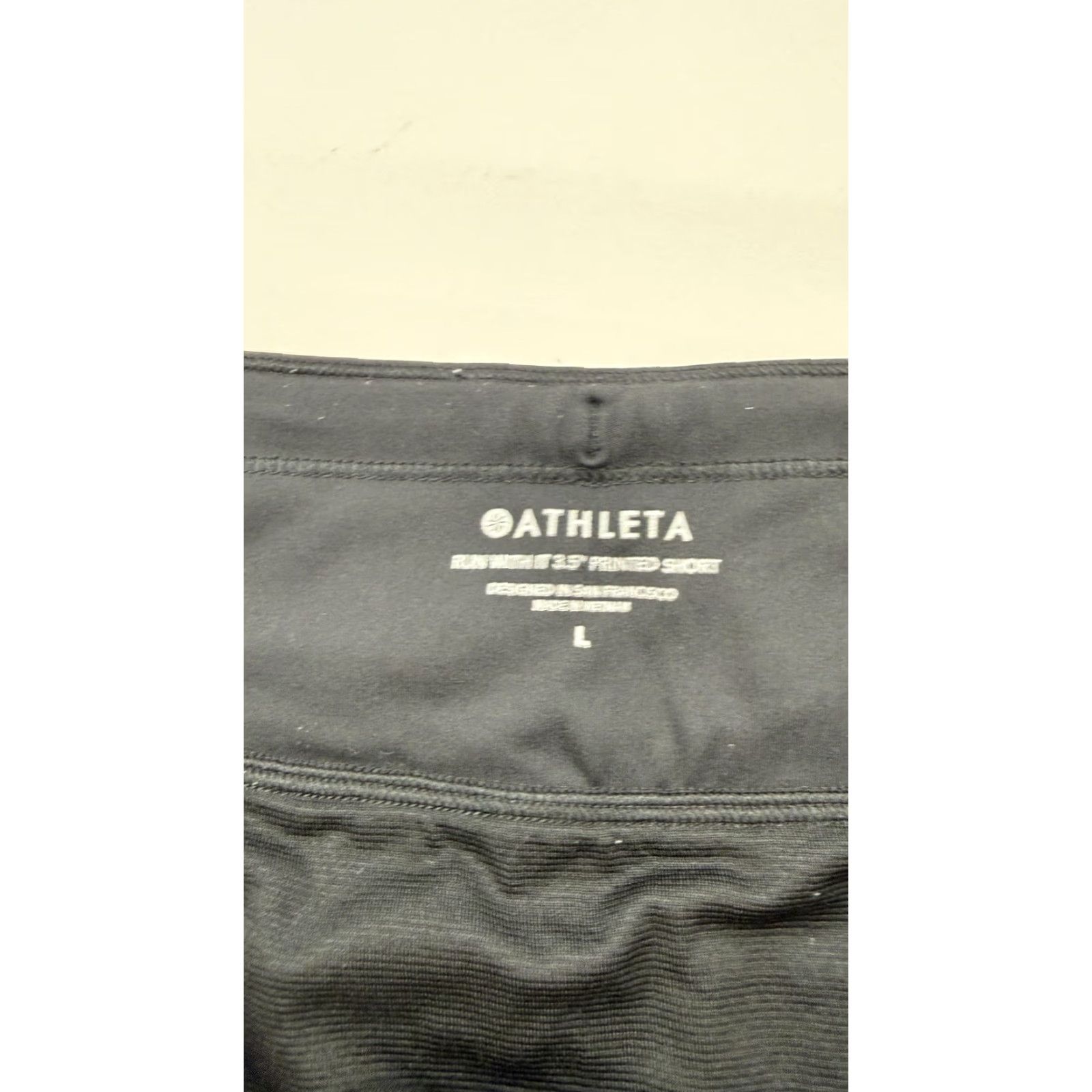 Athleta Athleta Run Free 3.5" Printed Short Womens L Black White Speckle Pattern Quick Dry Pockets Athletic Running Gym Training Size 36" / US 14 / IT 50 - 4 Thumbnail