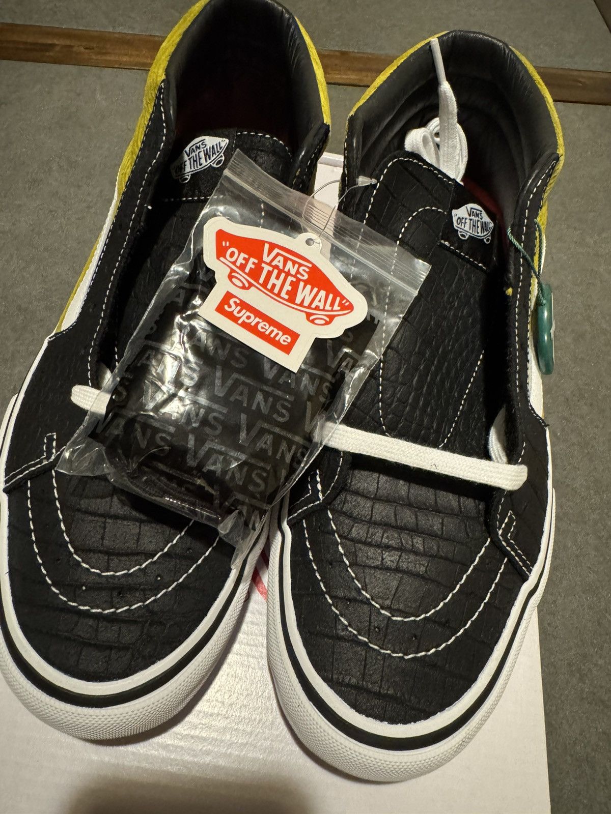Supreme × Vans Supreme x Vans Sk8 Mid Size US 10 / EU 43 - 6 Thumbnail