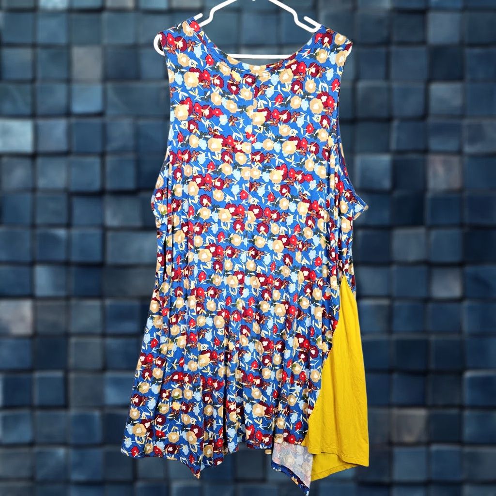 Vintage LOGO by Lori Goldstein Tunic Top Sleeveless Blue Floral Round Neck 2X Silk Blend Stretch Casual Women Shirt Blouse Size XXL / US 16-18 / IT 52-54 - 1 Thumbnail