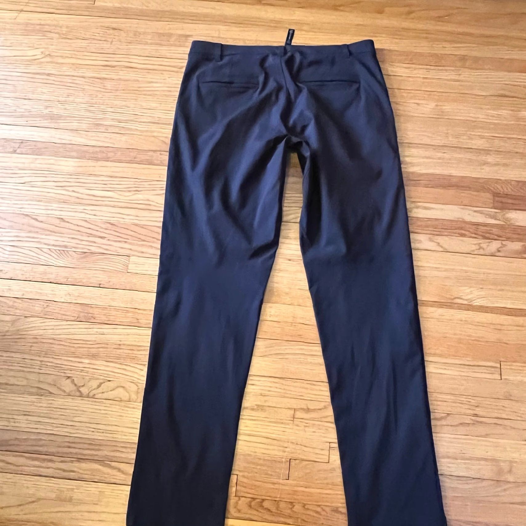 lululemon mens dress pants athletica Men's Stretch Designed for Casual Lululemon ABC Classic-Fit Trouser 32"L