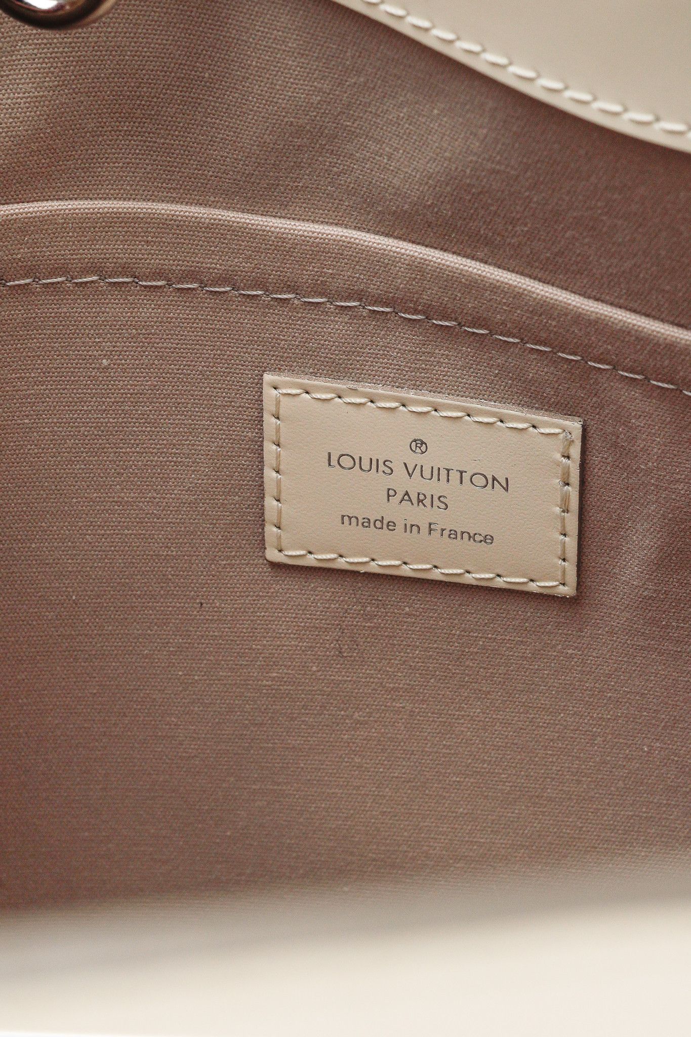 Louis Vuitton Louis Vuitton Passy PM White Epi Leather Tote Bag Size ONE SIZE - 12 Thumbnail