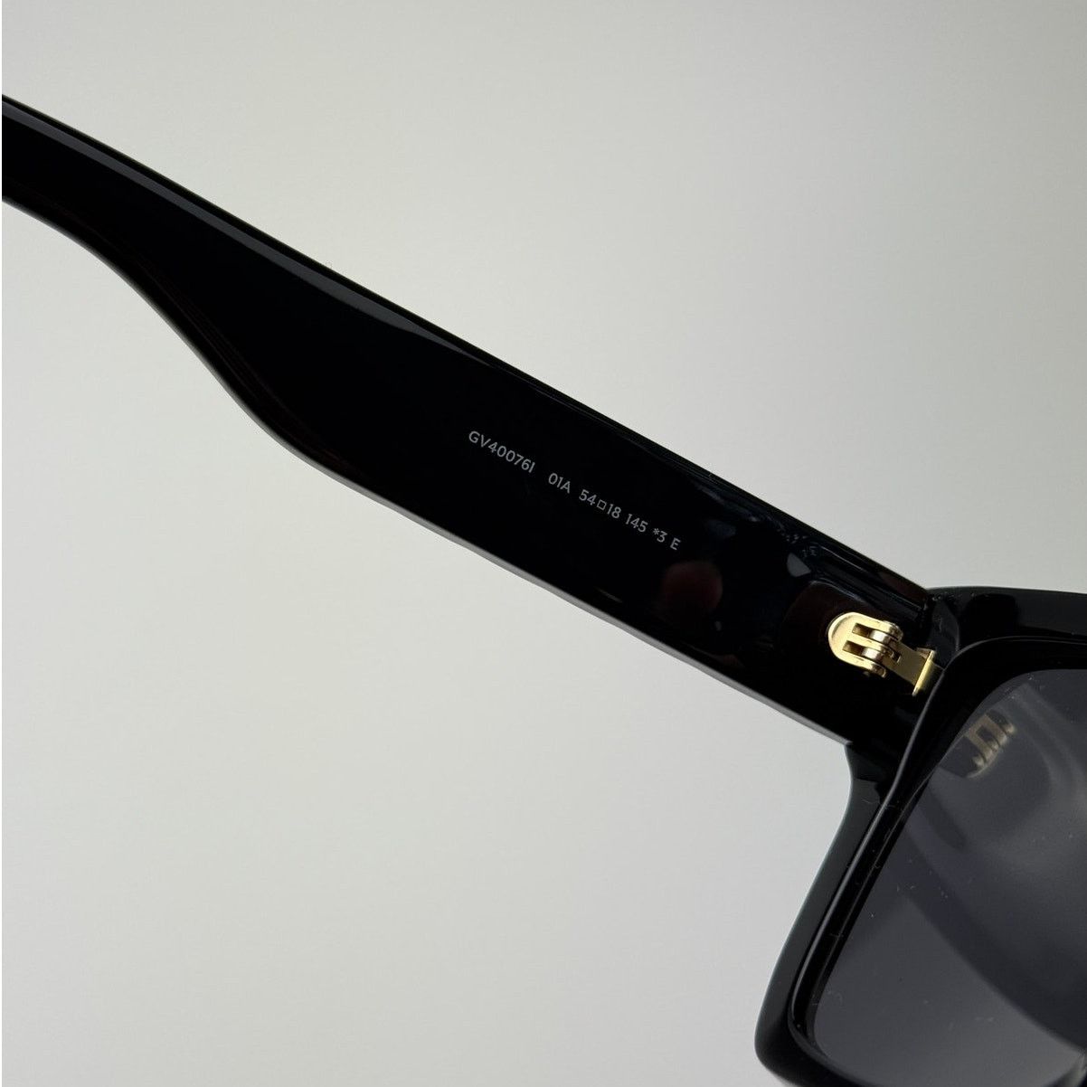 Givenchy BRAND NEW Givenchy Sunglasses Givenchy GV40076I 01A Women Size ONE SIZE - 8 Thumbnail
