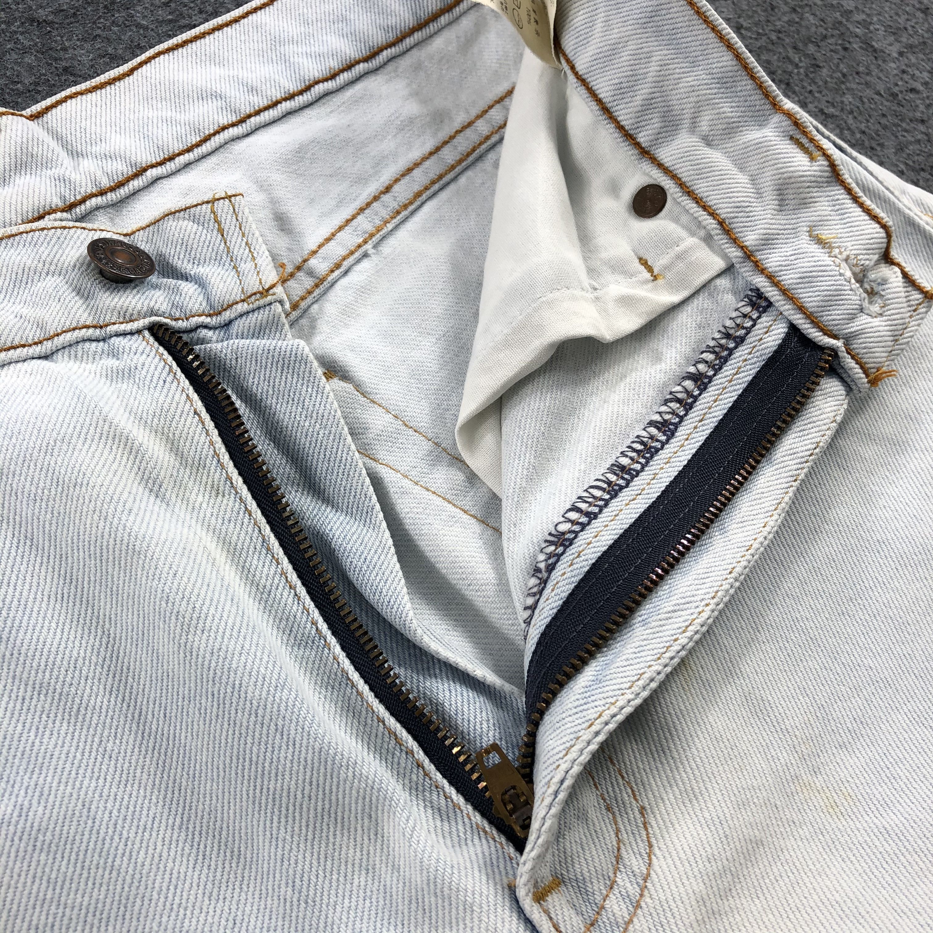 Levi's × Vintage Vintage 90s Light Wash Levis 610 Jeans-JM1369 Size US 30 / EU 46 - 7 Thumbnail