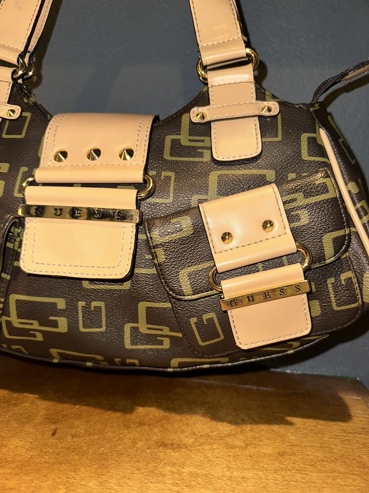 Guess Guess Monogram Y2K 2000’s Vintage Shoulder Handbag Purse Size ONE SIZE - 4 Thumbnail