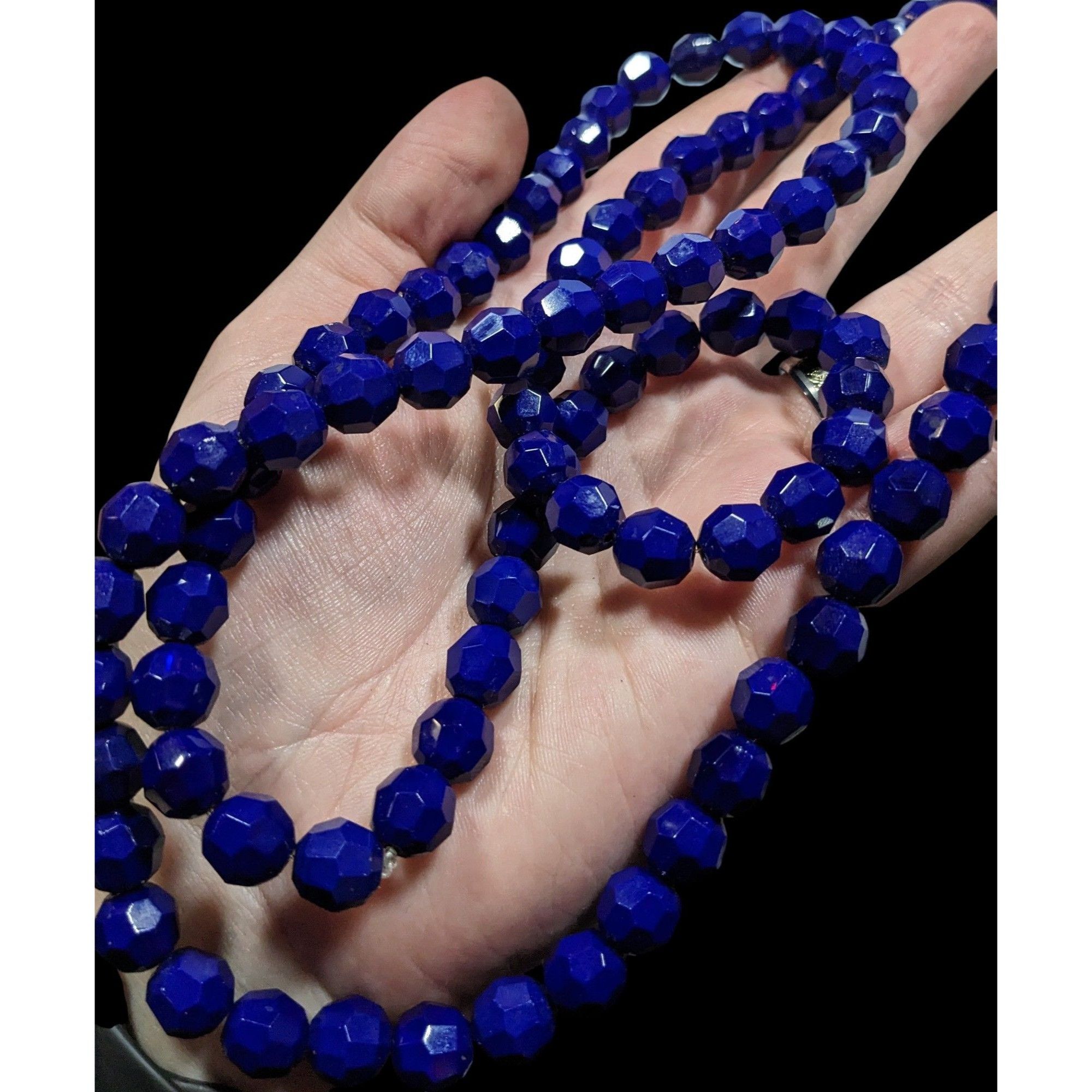 Other Dark Elegant Blue Faceted Glass Beaded Necklace Size ONE SIZE - 2 Thumbnail