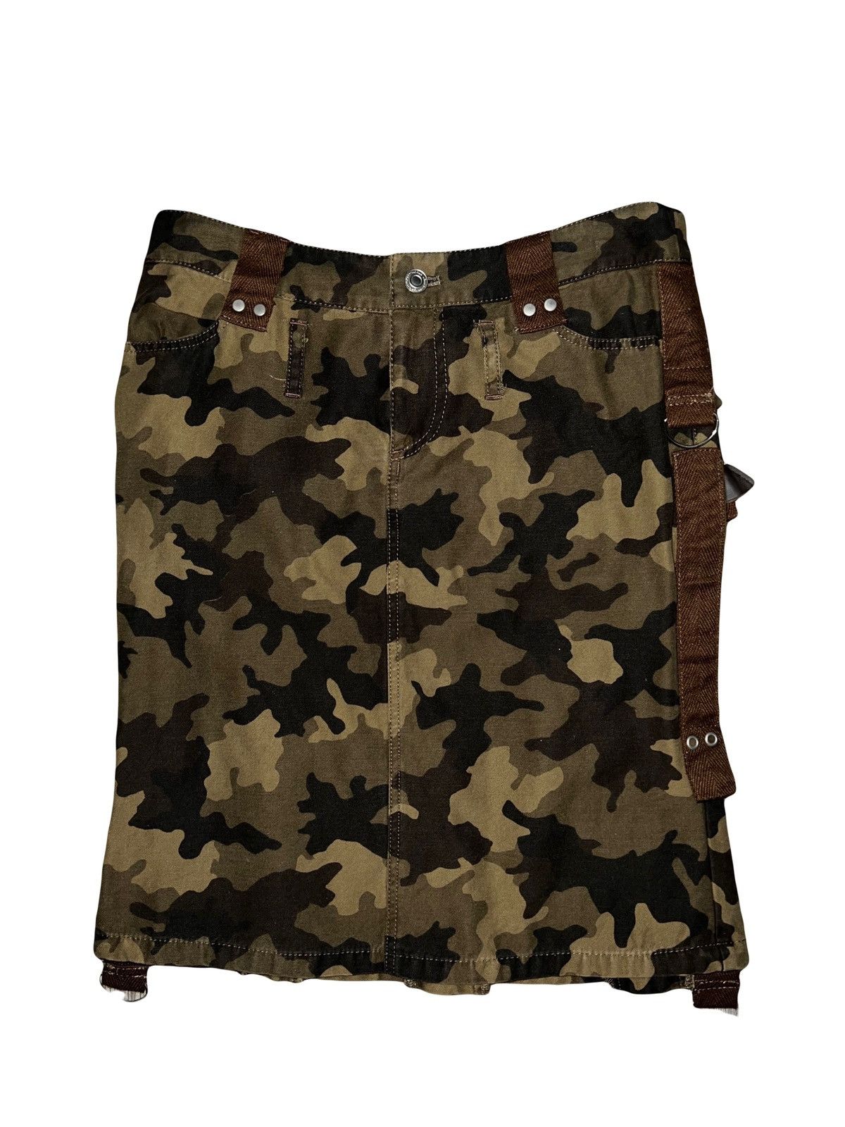 Japanese Brand Camo print flap pocket cargo mini skirt 🔋🖤 Size 25" / US 0 / IT 36 - 2 Thumbnail