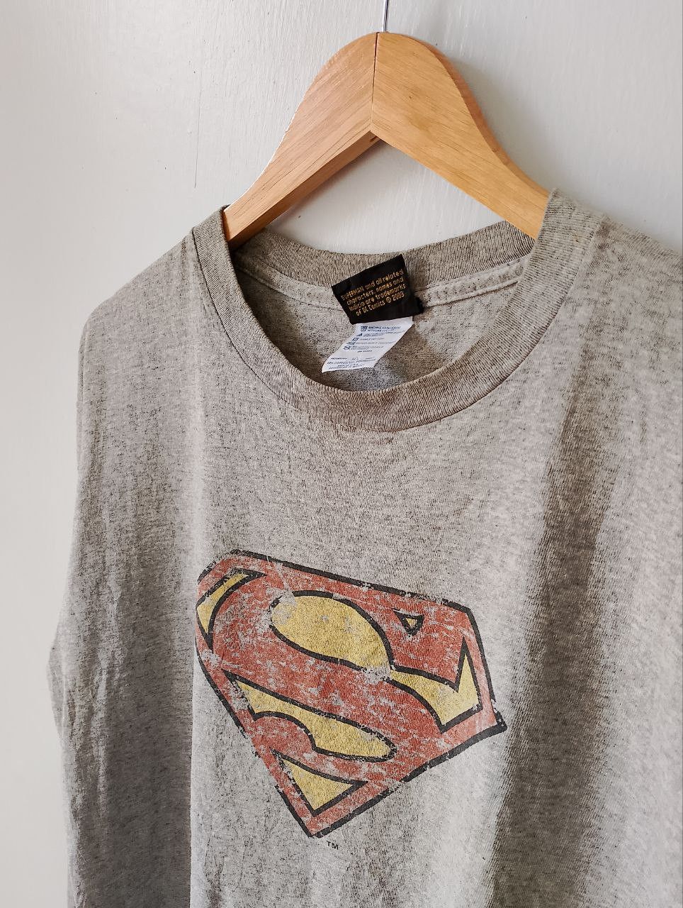 DC Comics Vintage SUPERMAN Ripped Shredded Logo Spellout l/s Tee Size US M / EU 48-50 / 2 - 5 Thumbnail