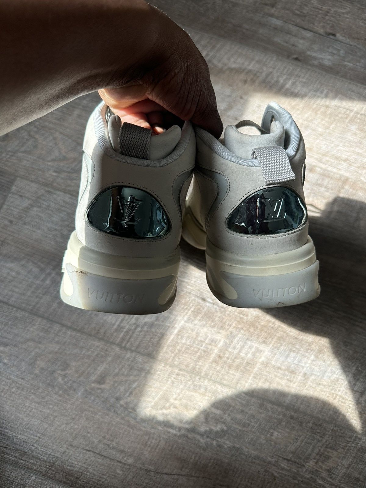 Louis Vuitton LOUIS VUITTON Trainer 2 Sneakers Size US 9 / EU 42 - 3 Thumbnail