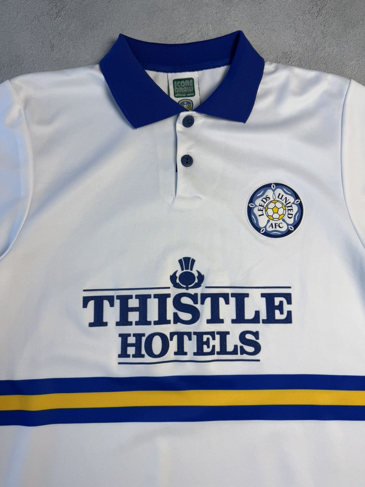 Other Leeds United 1993 1995 Home Football Shirt Soccer Jersey Size US L / EU 52-54 / 3 - 3 Thumbnail