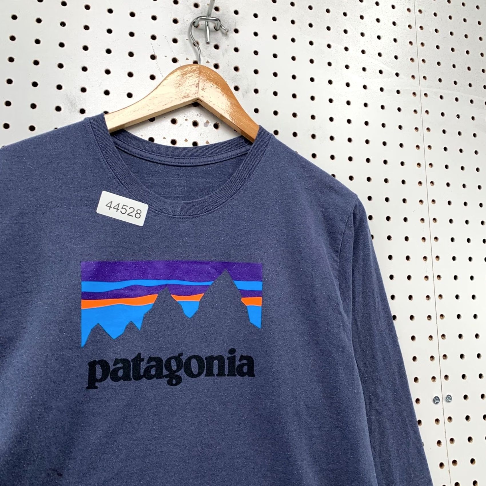 Patagonia Patagonia Shirt Mens Large Blue Outdoor Mountain Graphic Long Sleeve T-Shirt Size US L / EU 52-54 / 3 - 7 Thumbnail