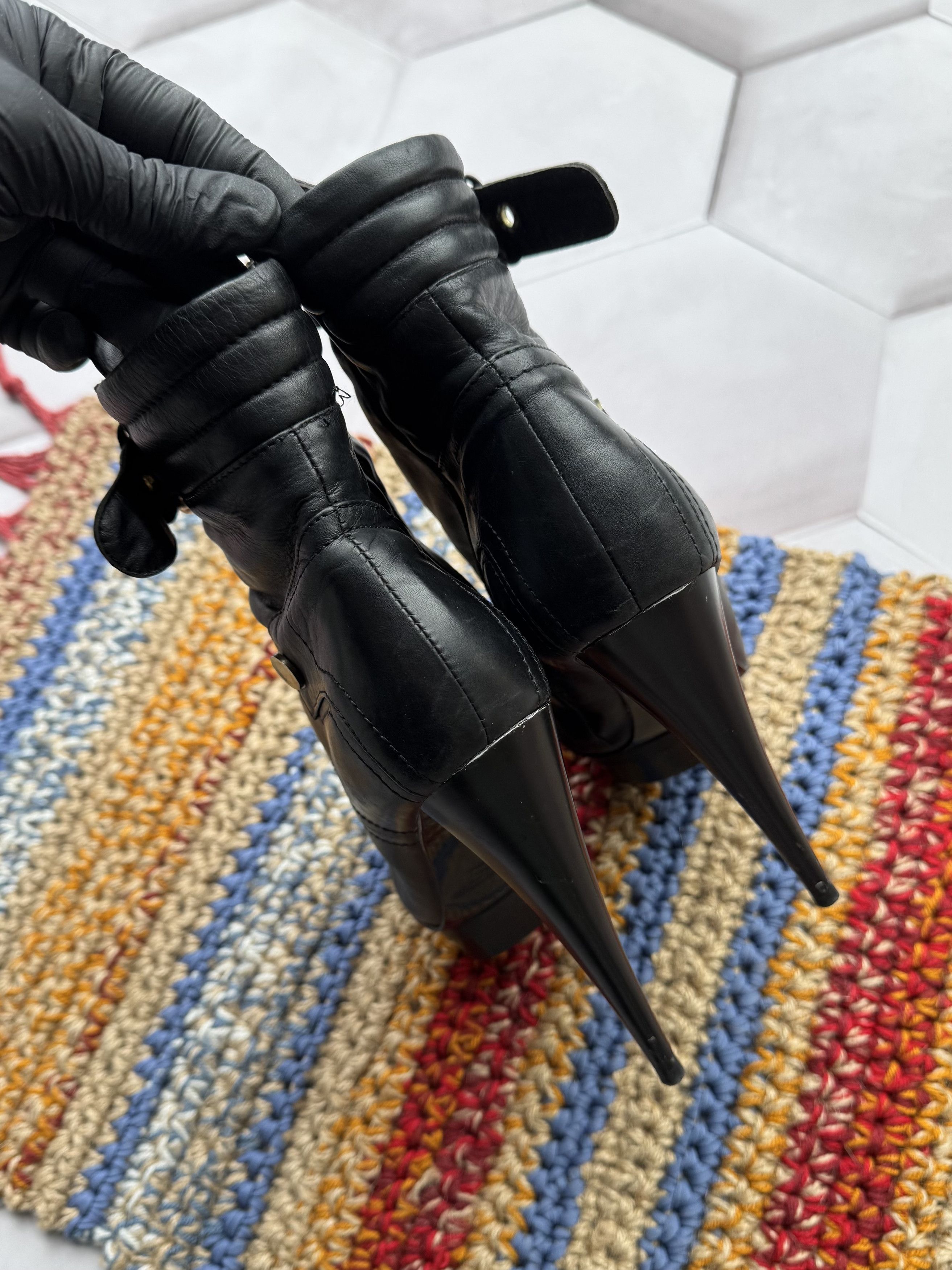 Japanese Brand Vintage Leather Heels With Belt (E4) Size US 9 / IT 39 - 9 Thumbnail