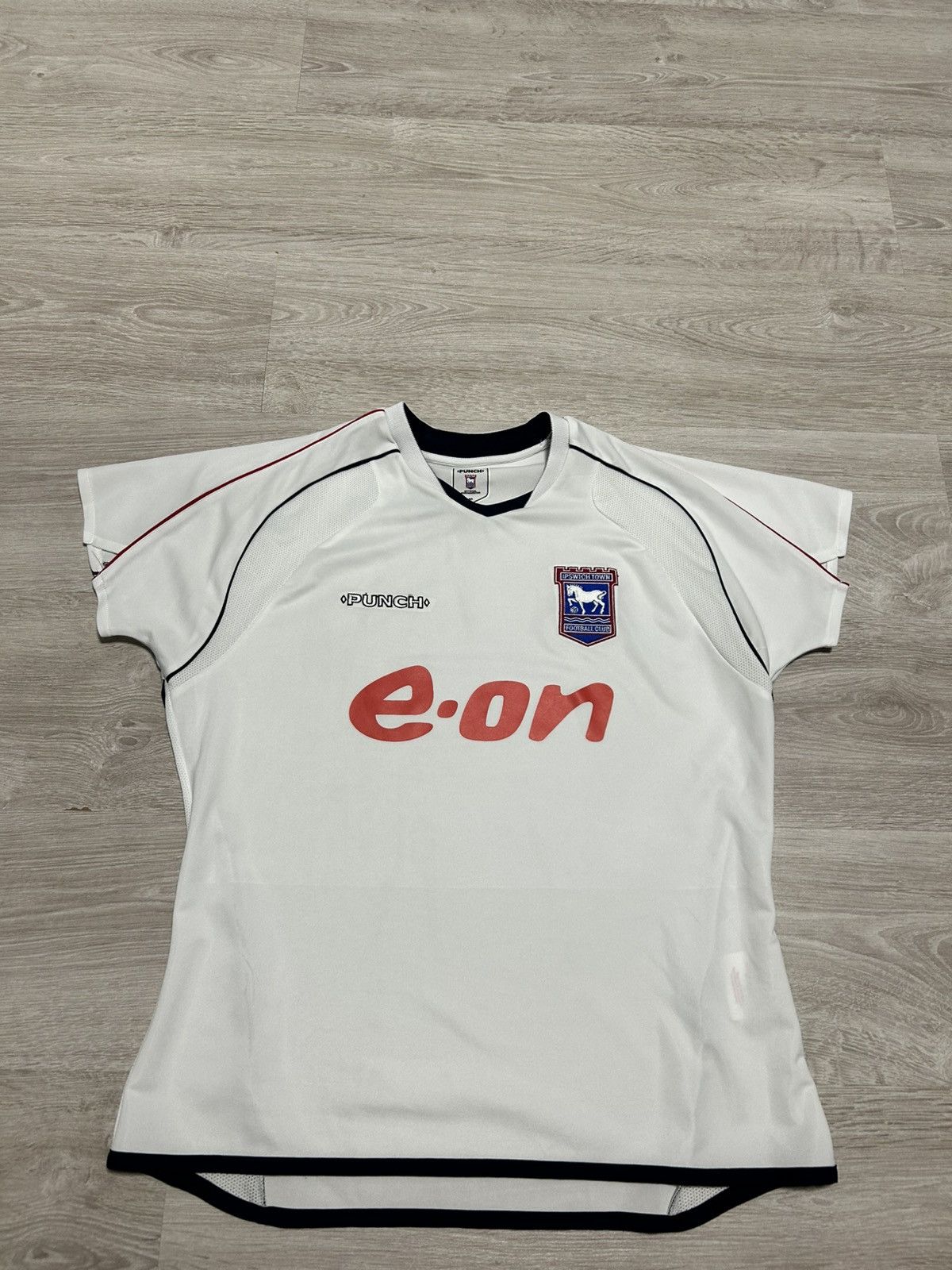 Vintage Vintage PUNCH Jersey Ipswich Town 2006/07 size S Size US S / EU 44-46 / 1 - 1 Thumbnail