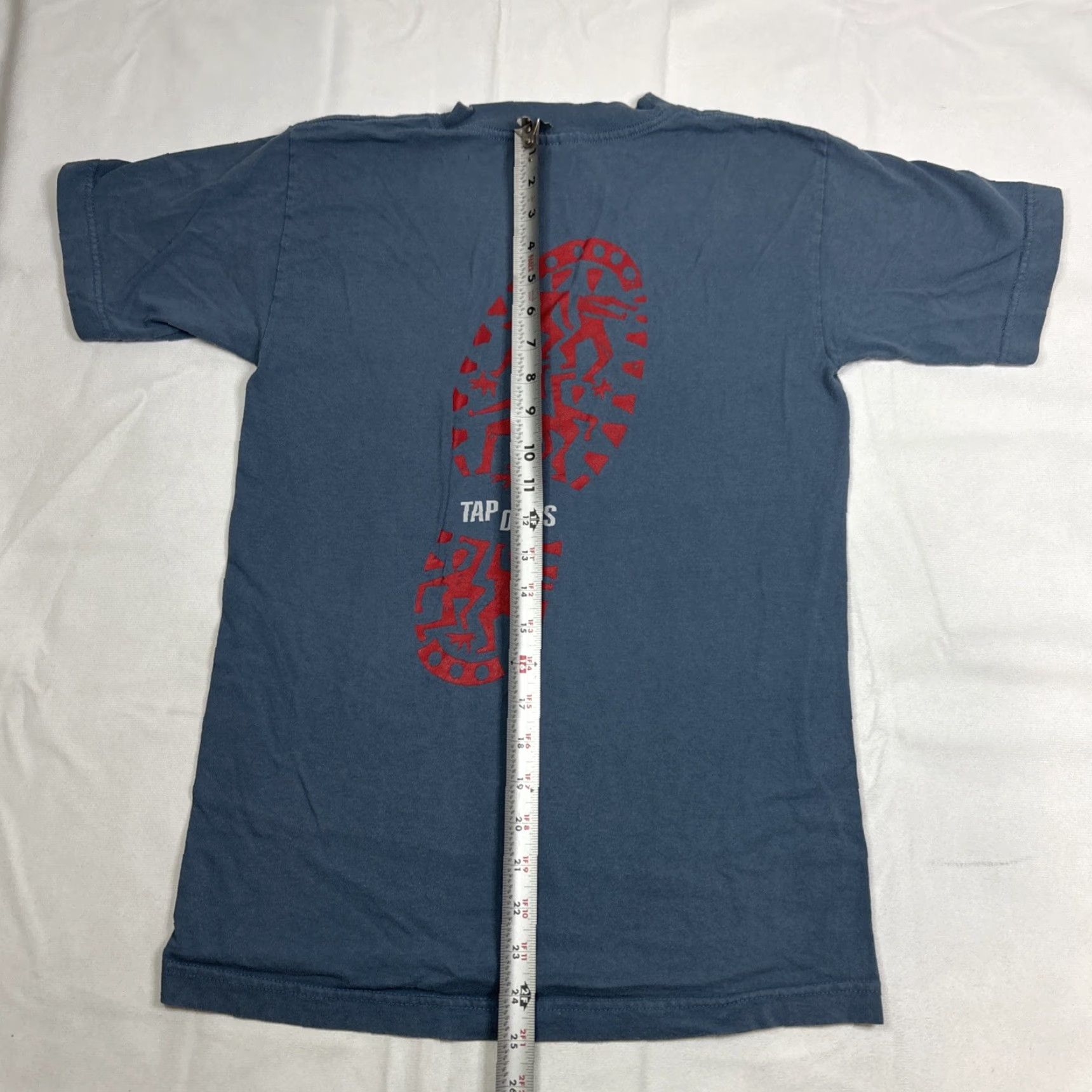 Sperry VINTAGE TAP DOGS T-SHIRT 1995 LIVE AUSTRALIA TAP-DANCING DEIN PERRY THEATER MEMORABILIA BLUE SMALL UNISEX ADULTS GRAPHIC TEE Size US S / EU 44-46 / 1 - 6 Thumbnail