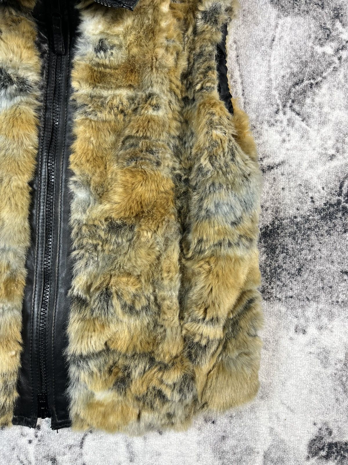 Armani Armani Jeans Faux Fur Vest – Brown Multi – Zip Up – AJ Logo Size M / US 6-8 / IT 42-44 - 3 Thumbnail