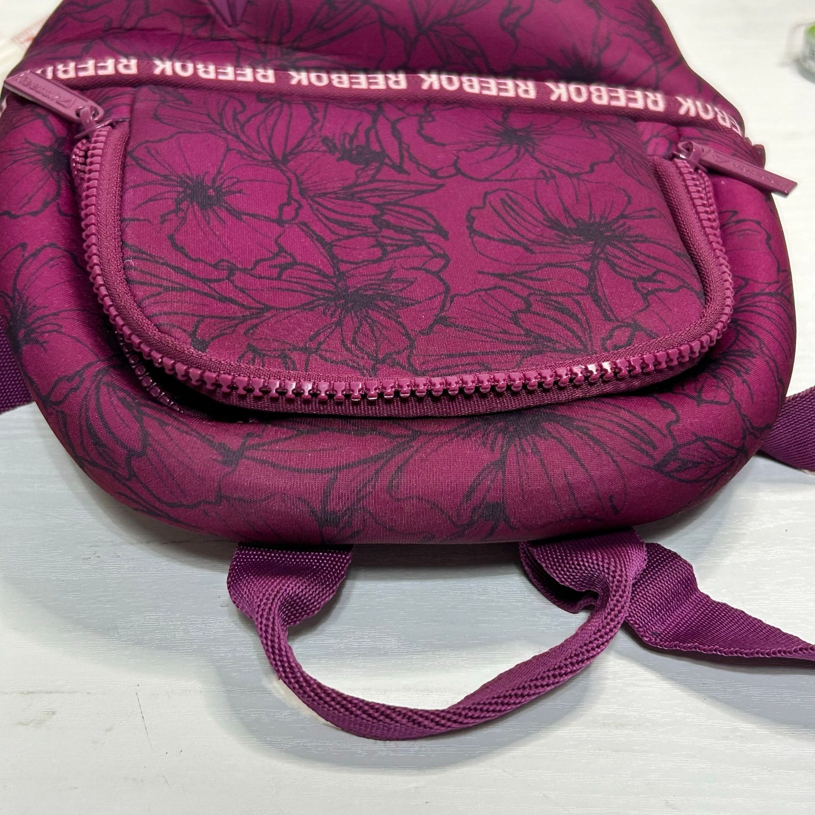 Reebok Reebok Mini Backpack Maroon Floral Neoprene Front Zip Logo Size ONE SIZE - 5 Thumbnail
