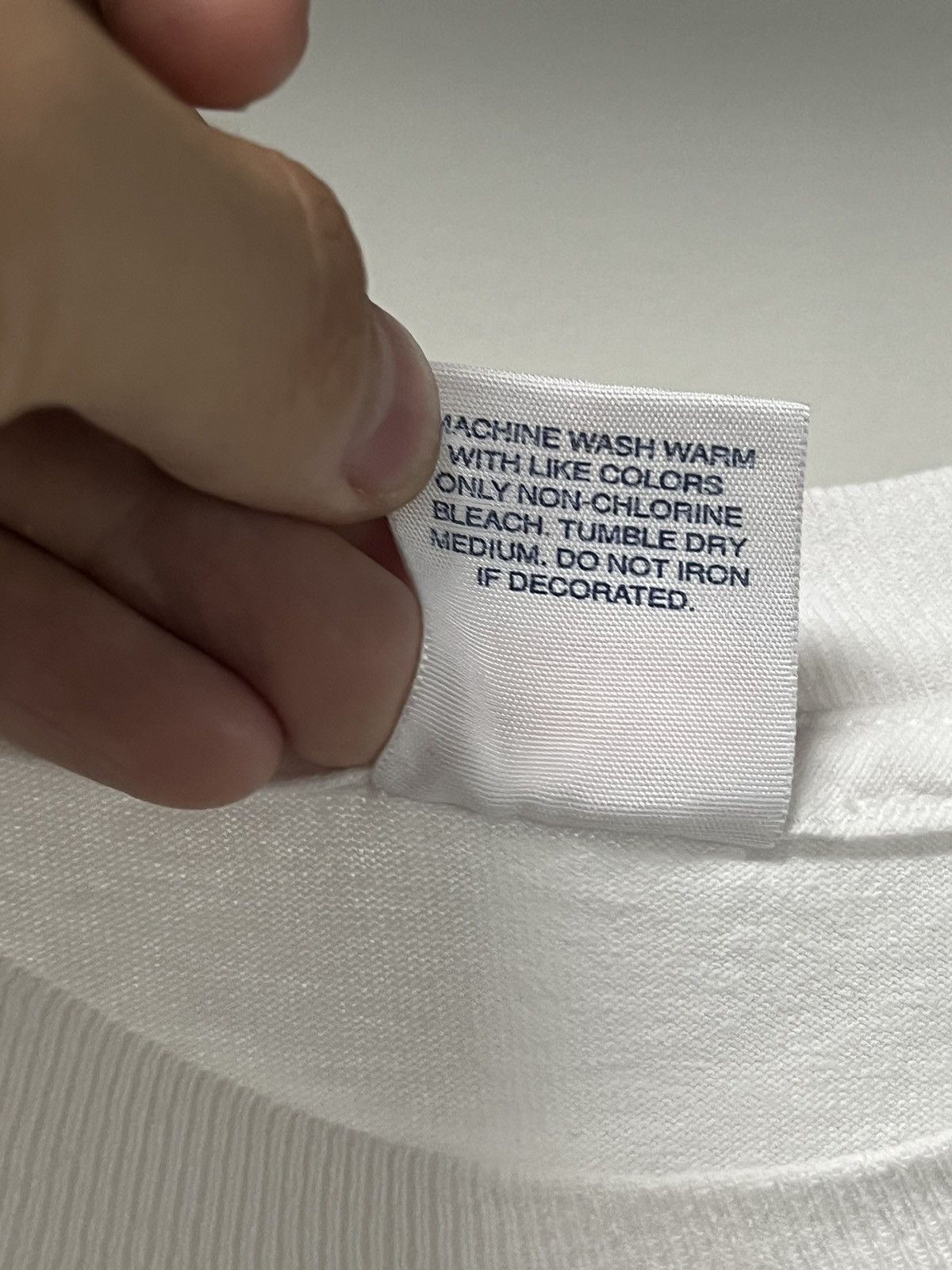 Supreme 2008 SUPREME DAMNIEN HIRST BOX LOGO TEE Size US M / EU 48-50 / 2 - 5 Thumbnail