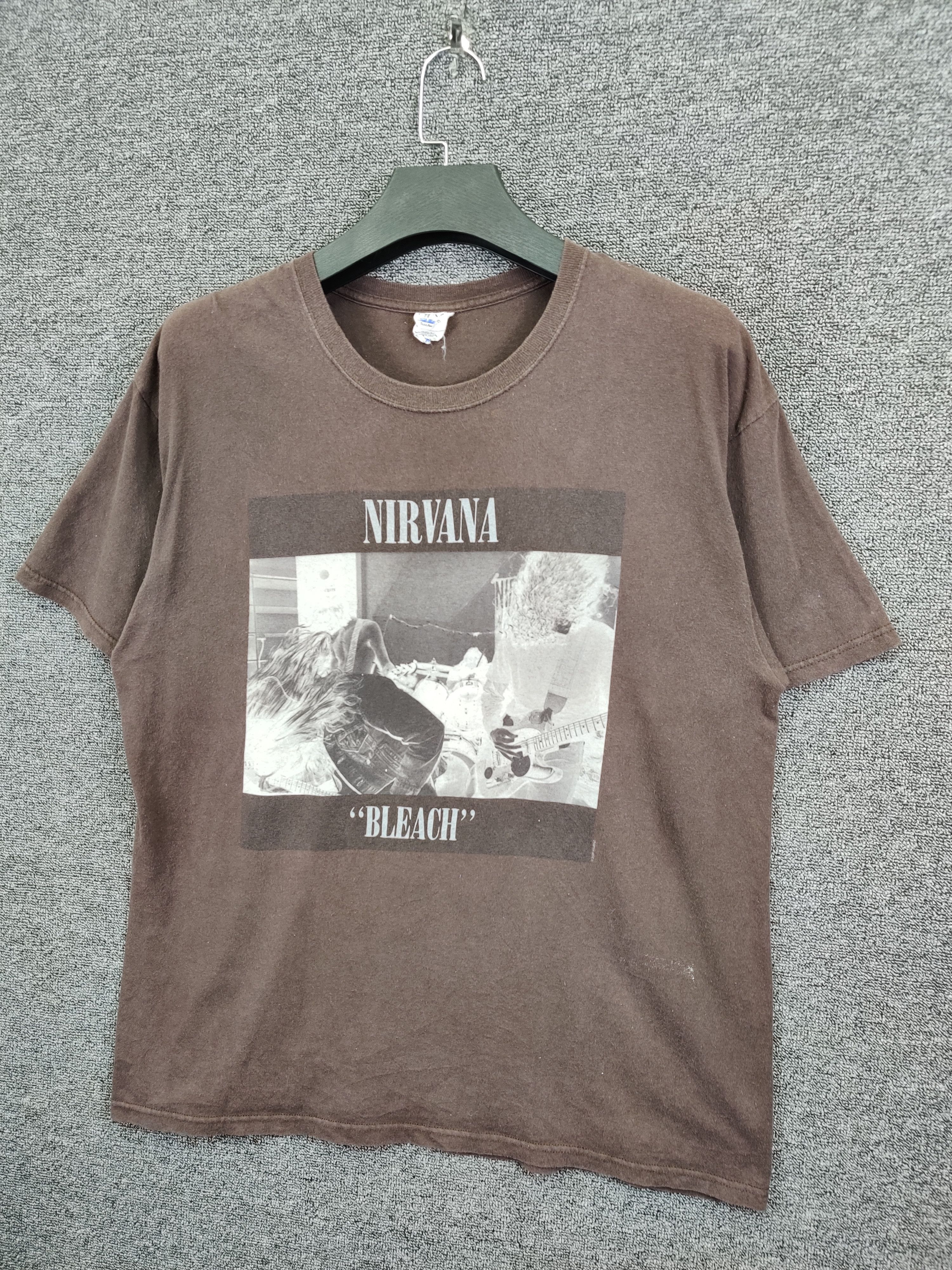 Band Tees Vintage 90s Nirvana Bleach Band Tee Tshirt Size US XXL / EU 58 / 5 - 2 Thumbnail
