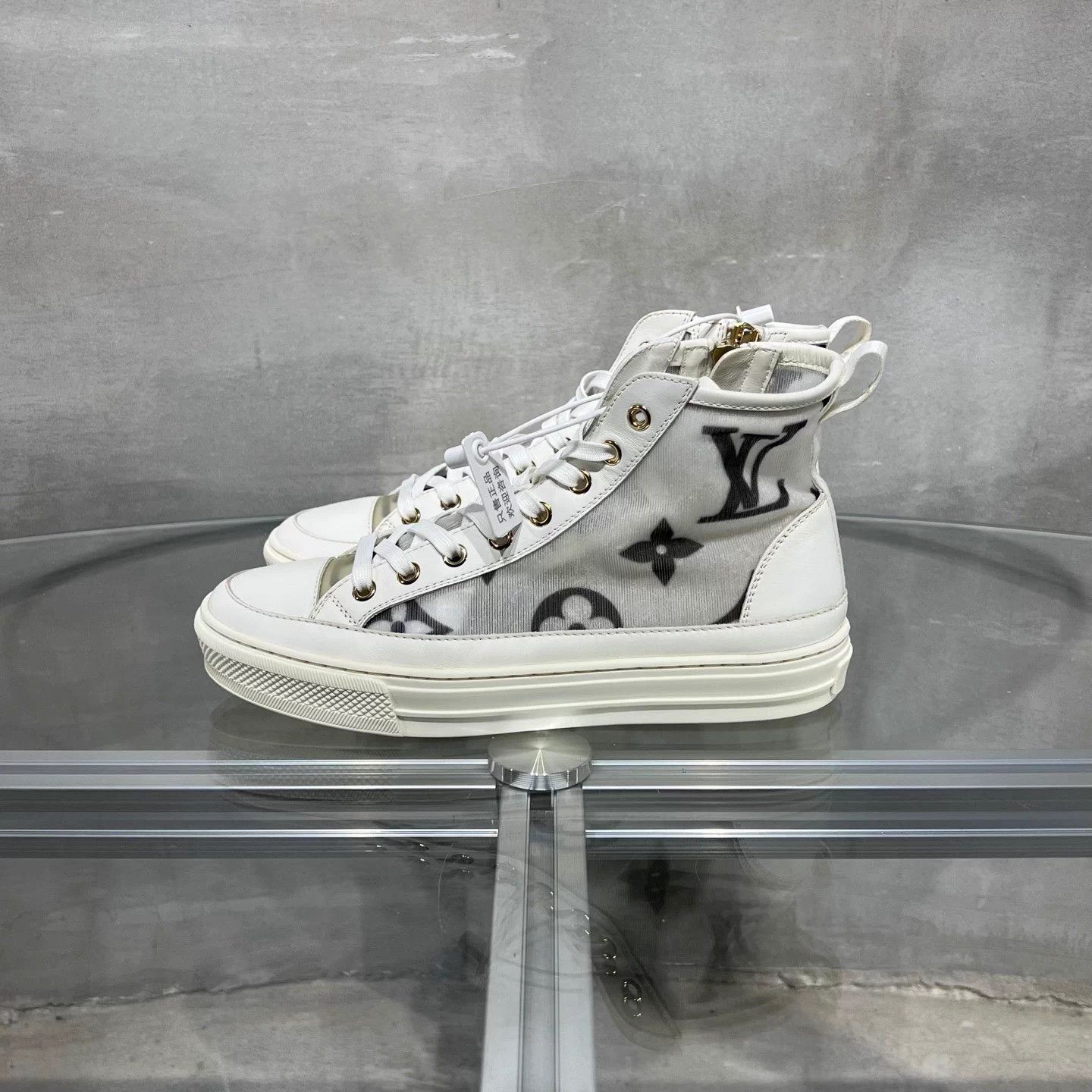 Louis Vuitton LV Stellar High-Top Monogram Sneaker Size US 5 / IT 35 - 3 Thumbnail
