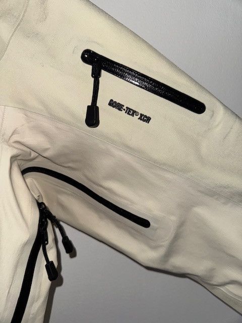 Arc'teryx Arc'teryx 2008 SMU Alpha SV Size US L / EU 52-54 / 3 - 9 Thumbnail