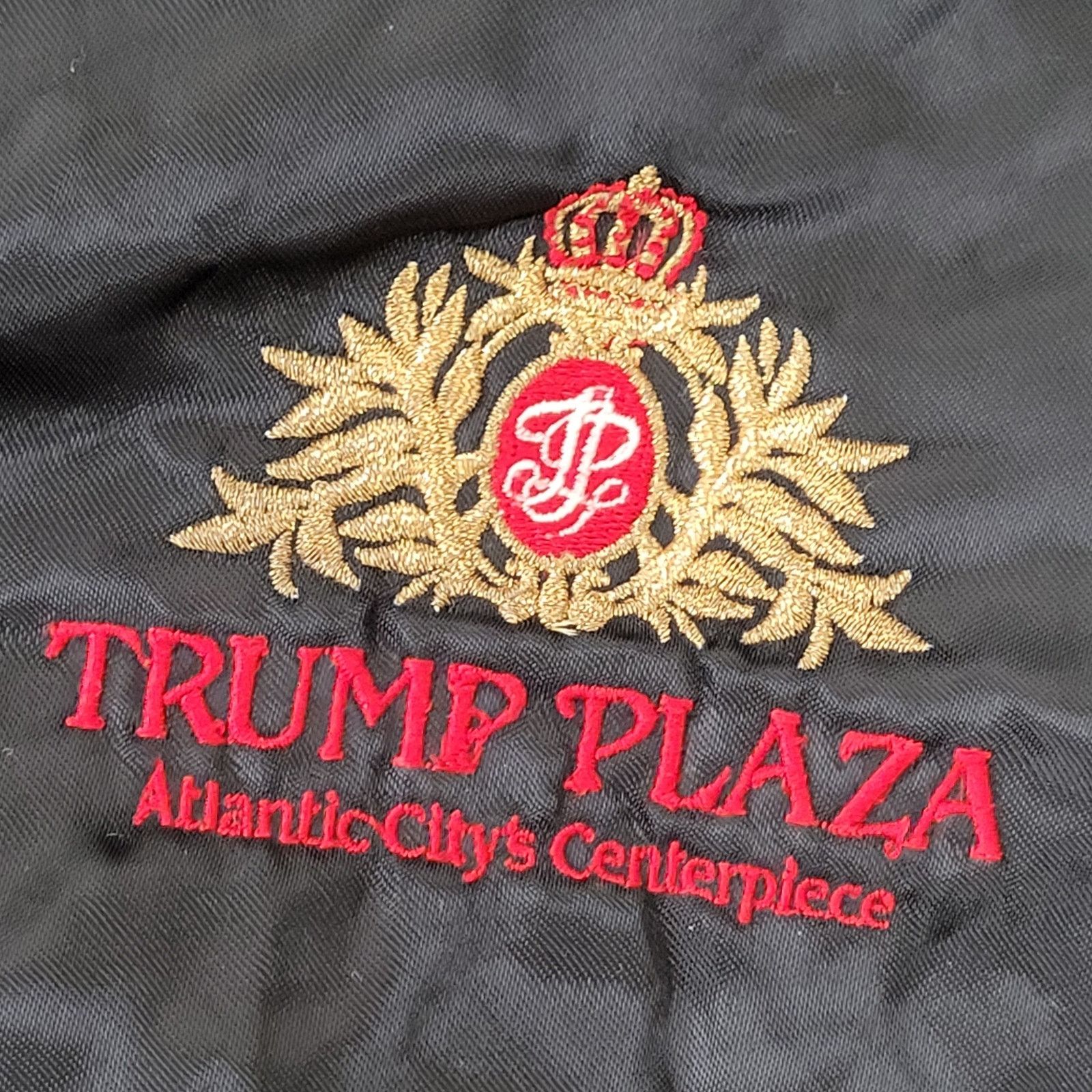 Vintage Vintage Trump-Plaza Satin Bomber Jacket 2XL 28x25 Cropped Size US XXL / EU 58 / 5 - 3 Thumbnail