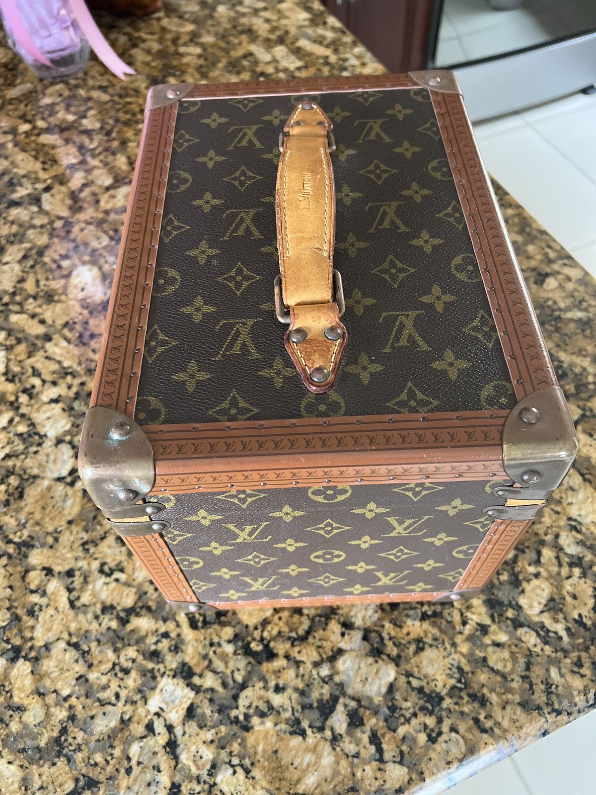 Louis Vuitton Monogram m21828 boite-flacons cosmétics box Size ONE SIZE - 5 Thumbnail