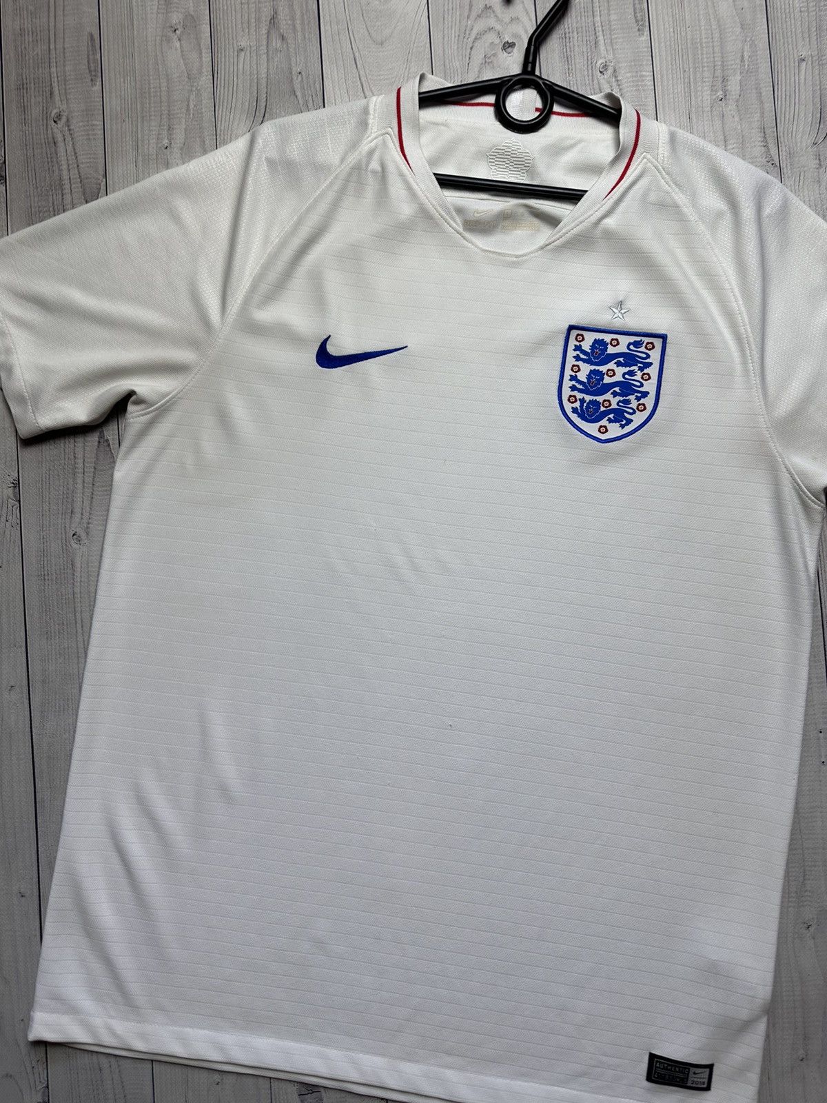 Nike × Vintage Vintage Nike England soccer jersey size L logo Size US L / EU 52-54 / 3 - 2 Thumbnail