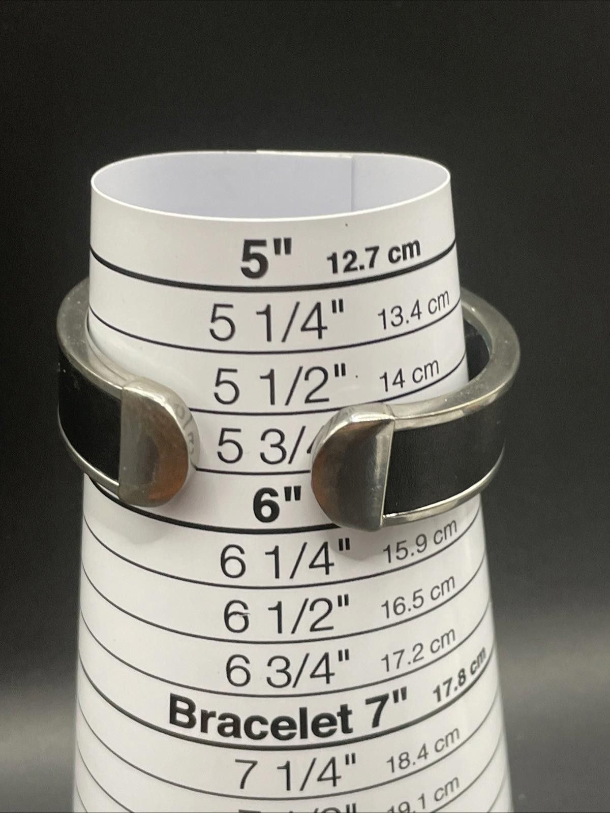 Designer CASUAL CORNER Women's Cuff Bracelet NEW BATTERY Size ONE SIZE - 5 Thumbnail