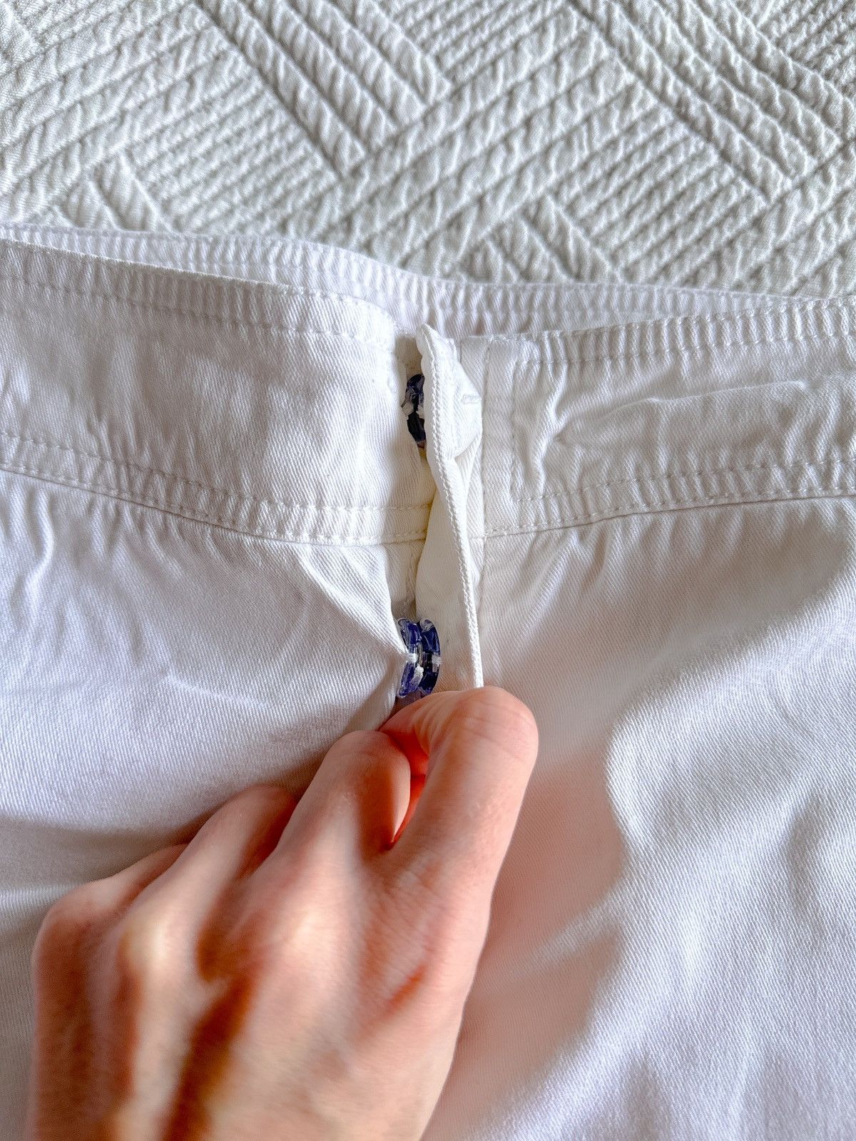 Christian Lacroix Christian Lacroix vintage 90 White Low Rise midi Cargo Skirt Size 34" / US 12 / IT 48 - 8 Thumbnail
